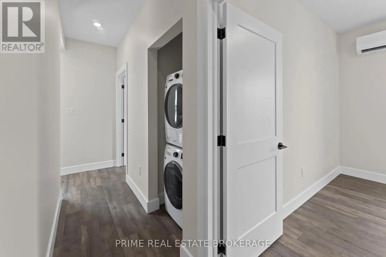 8 - 539 TALBOT STREET, #8