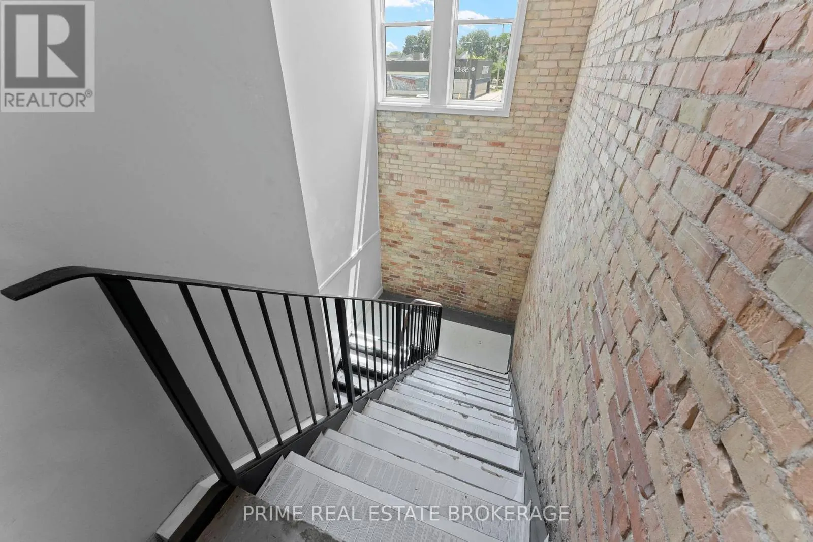 8 - 539 TALBOT STREET, #8