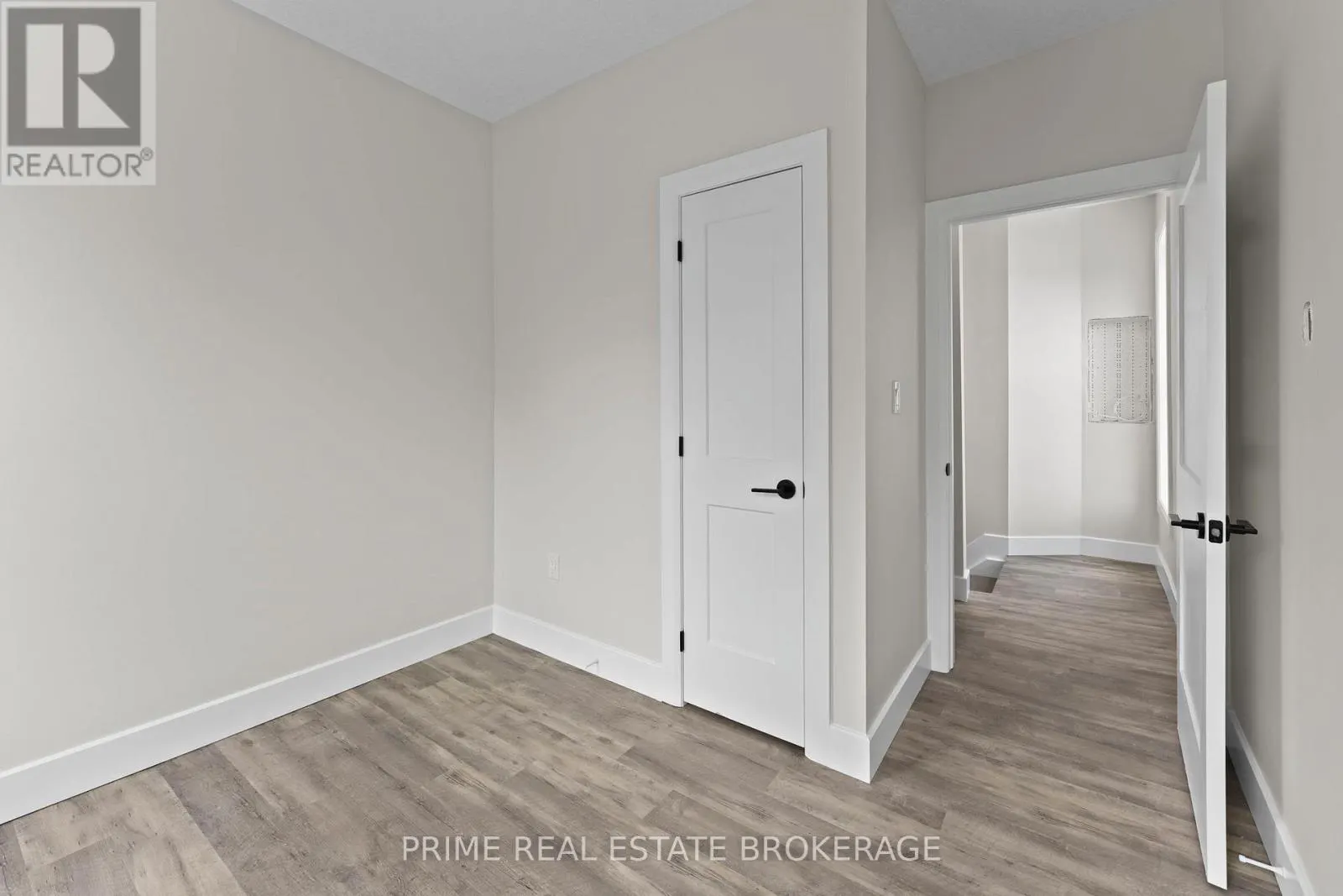 8 - 539 TALBOT STREET, #8