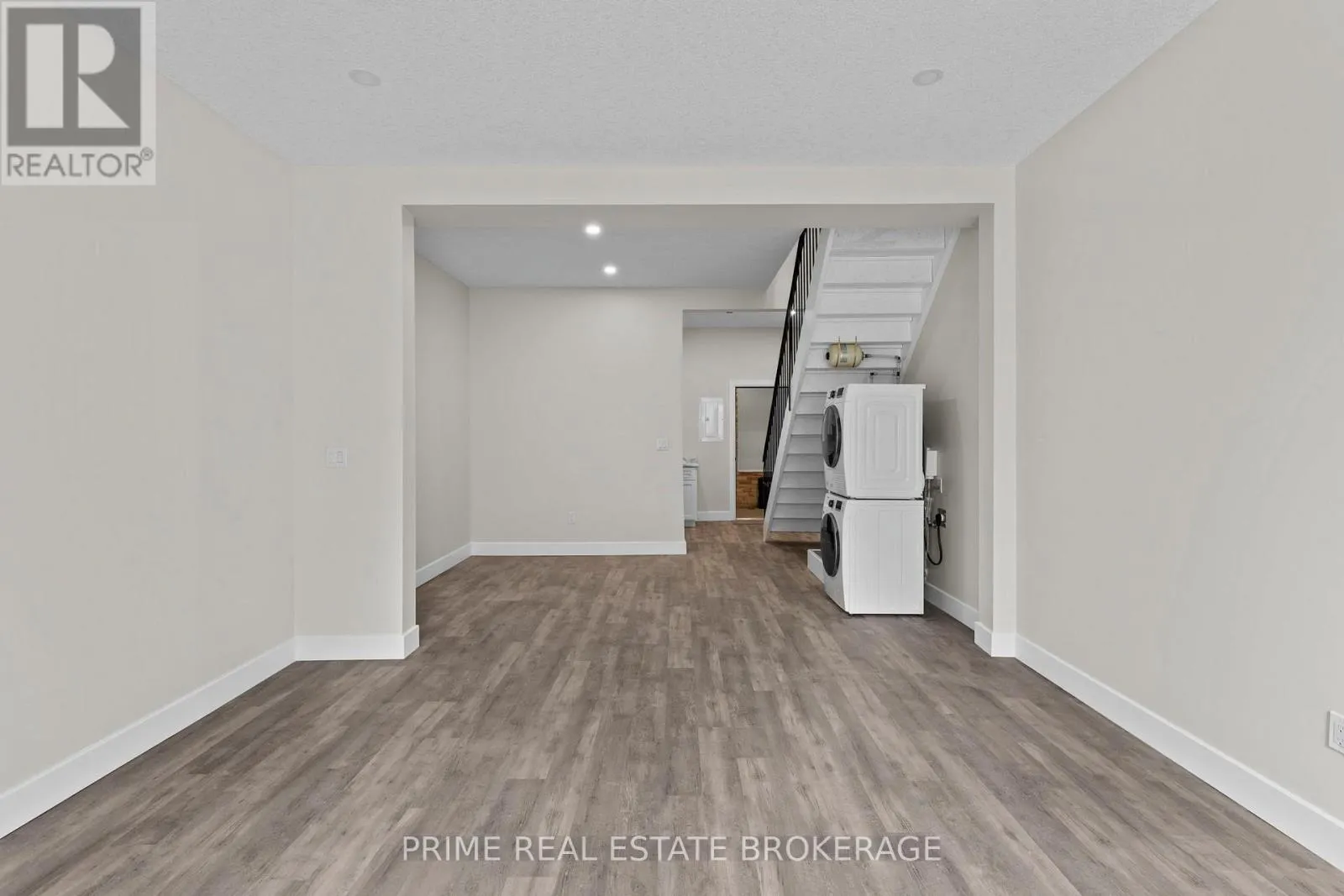 8 - 539 TALBOT STREET, #8