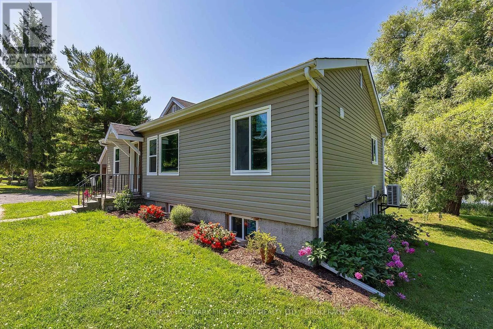 757 HILLVIEW ROAD
