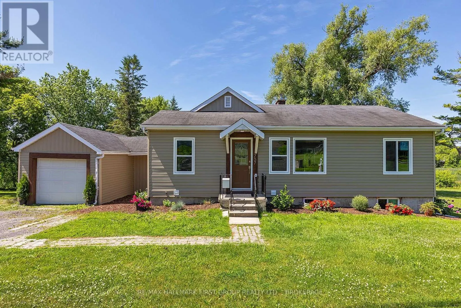 757 HILLVIEW ROAD