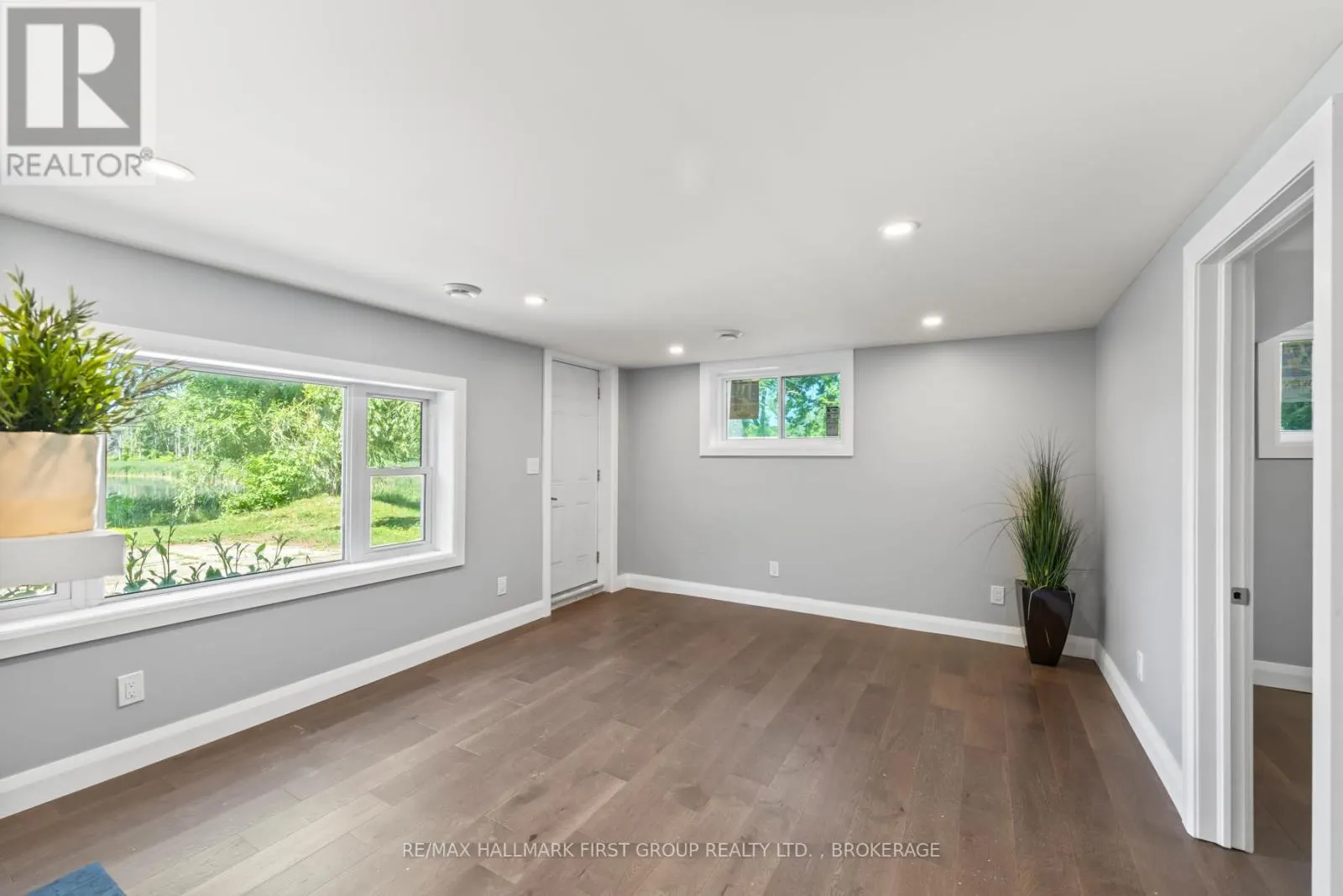 757 HILLVIEW ROAD