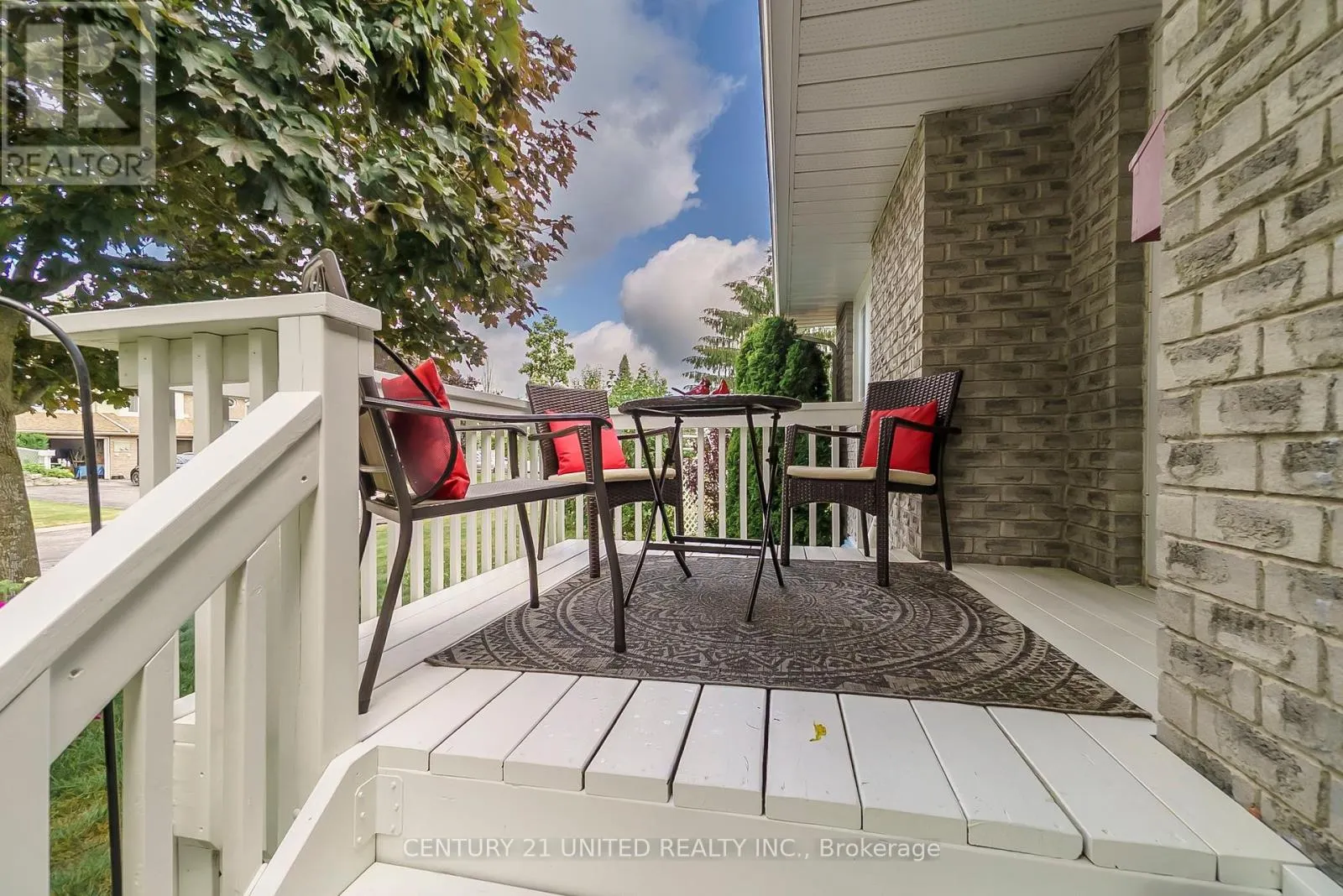 39 CEDARTREE LANE