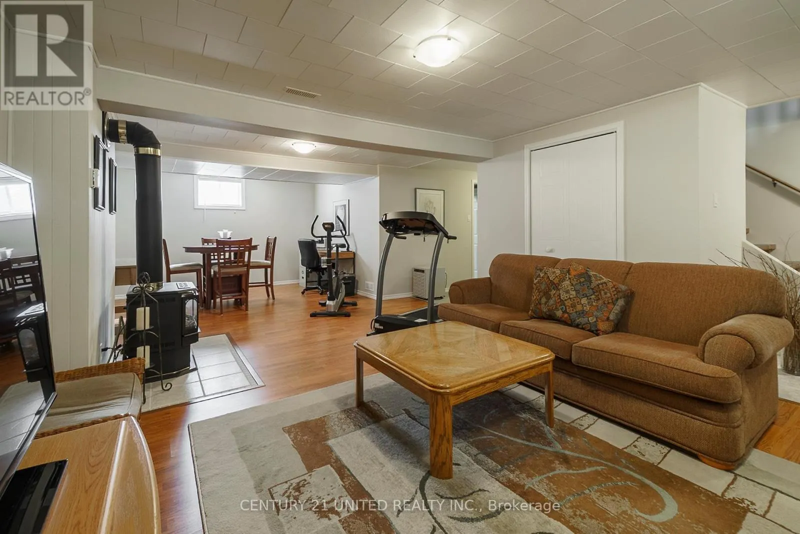 39 CEDARTREE LANE