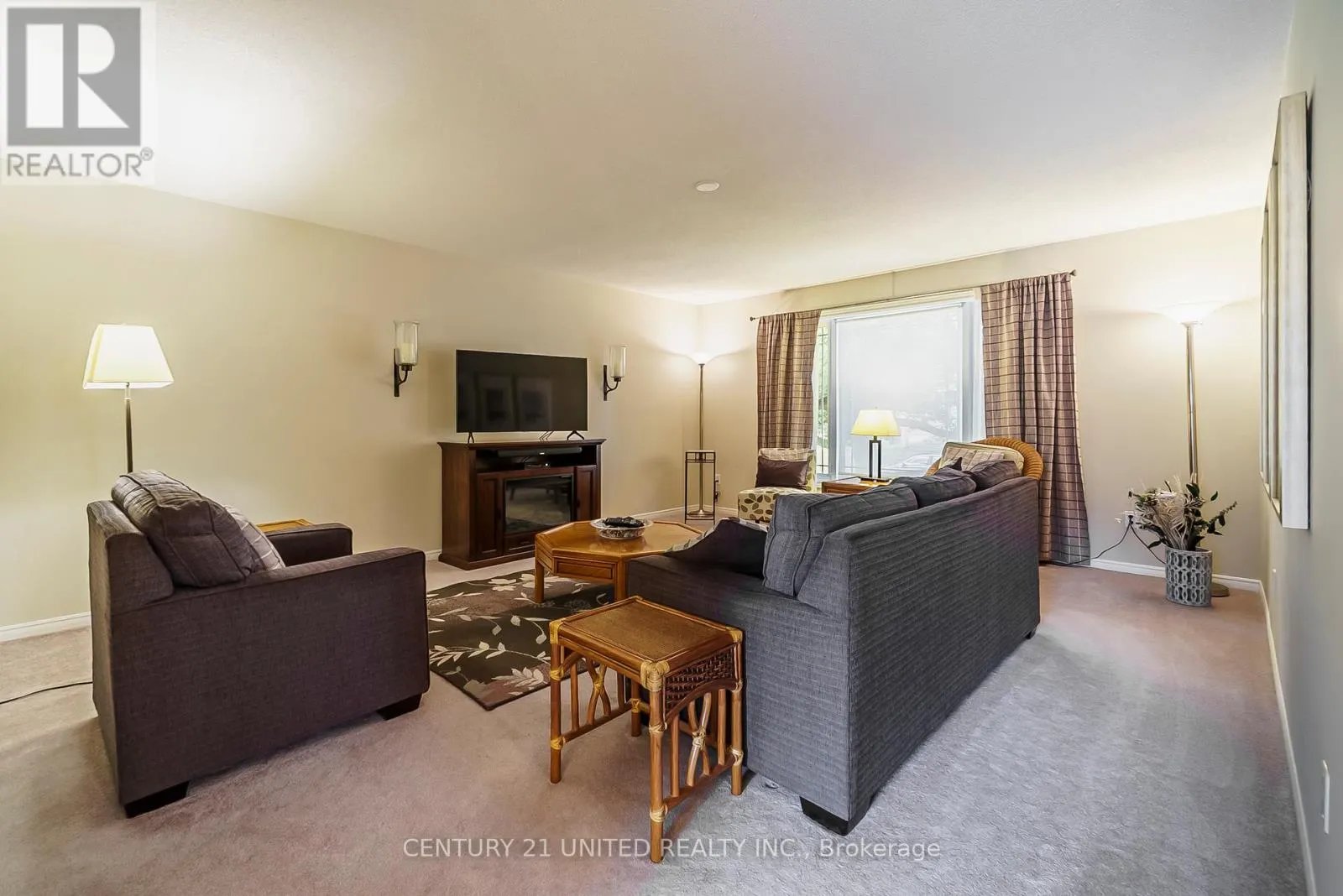39 CEDARTREE LANE