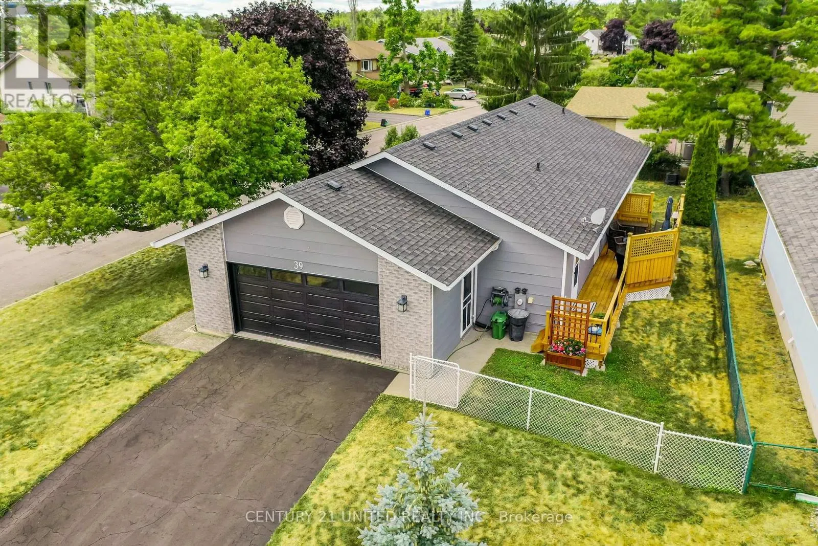 39 CEDARTREE LANE