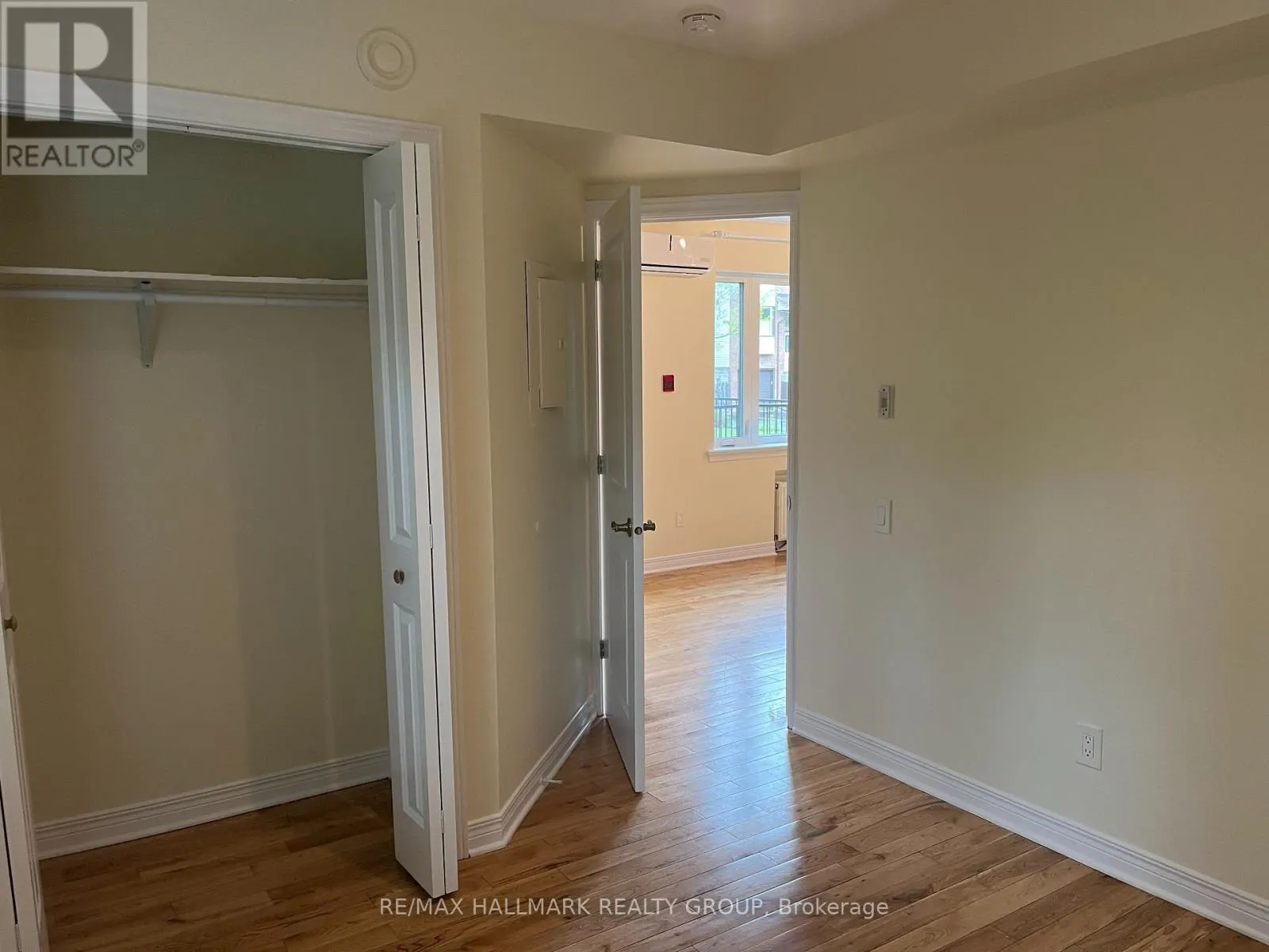 324 CURRELL AVENUE