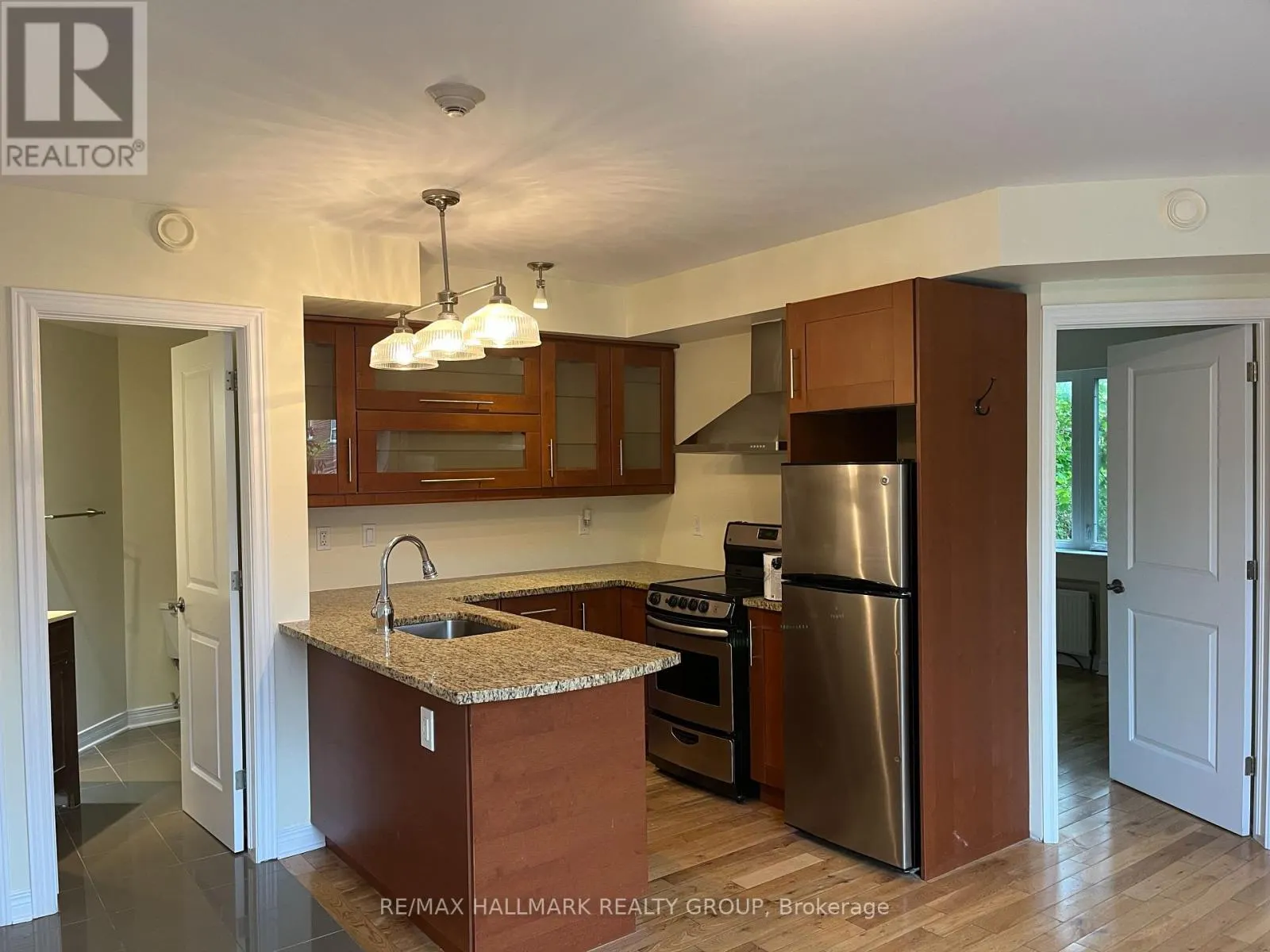 324 CURRELL AVENUE