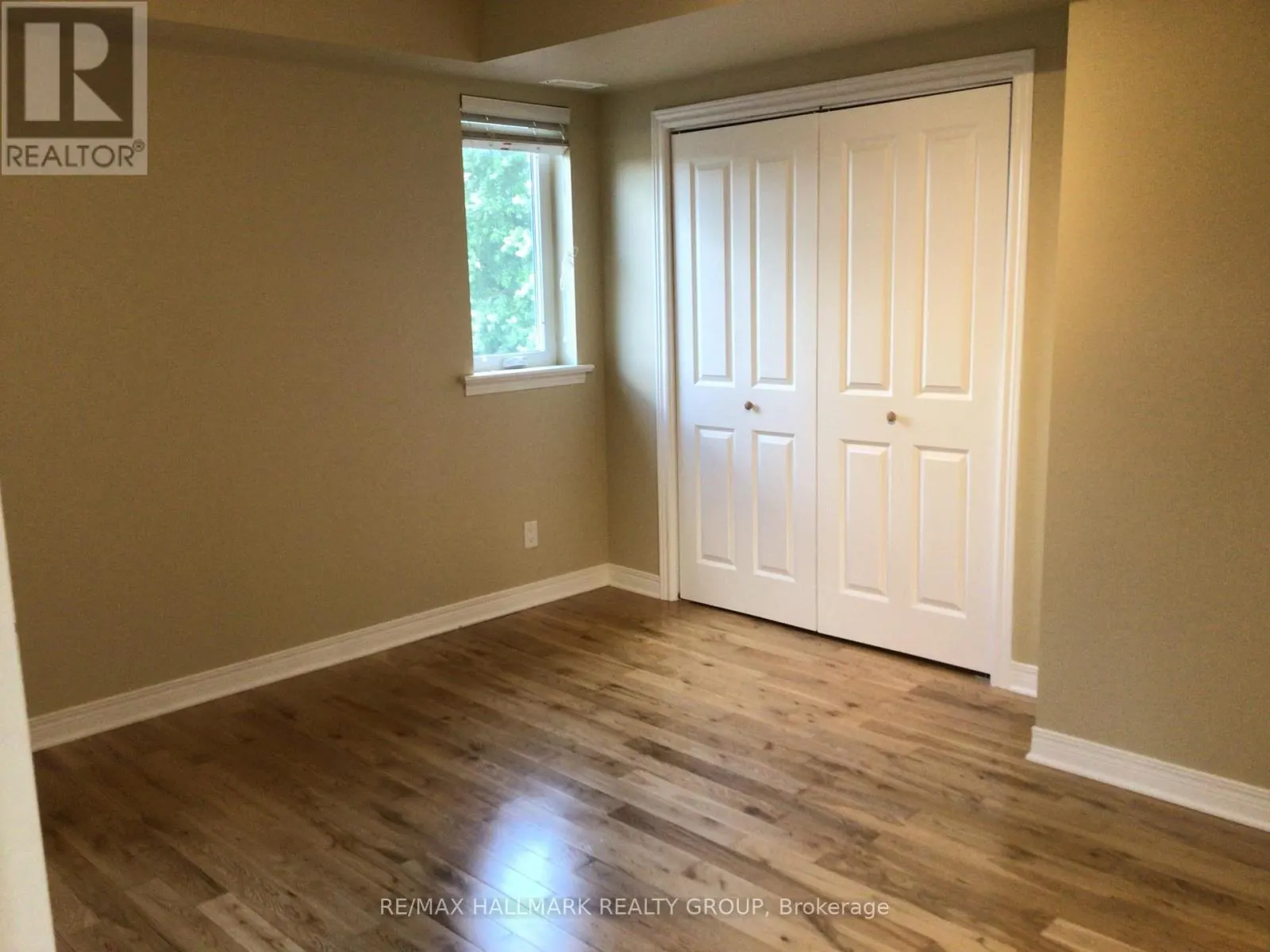 324 CURRELL AVENUE