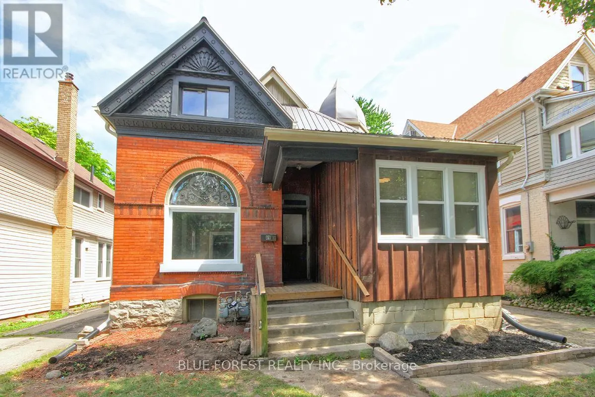 89 GLADSTONE AVENUE