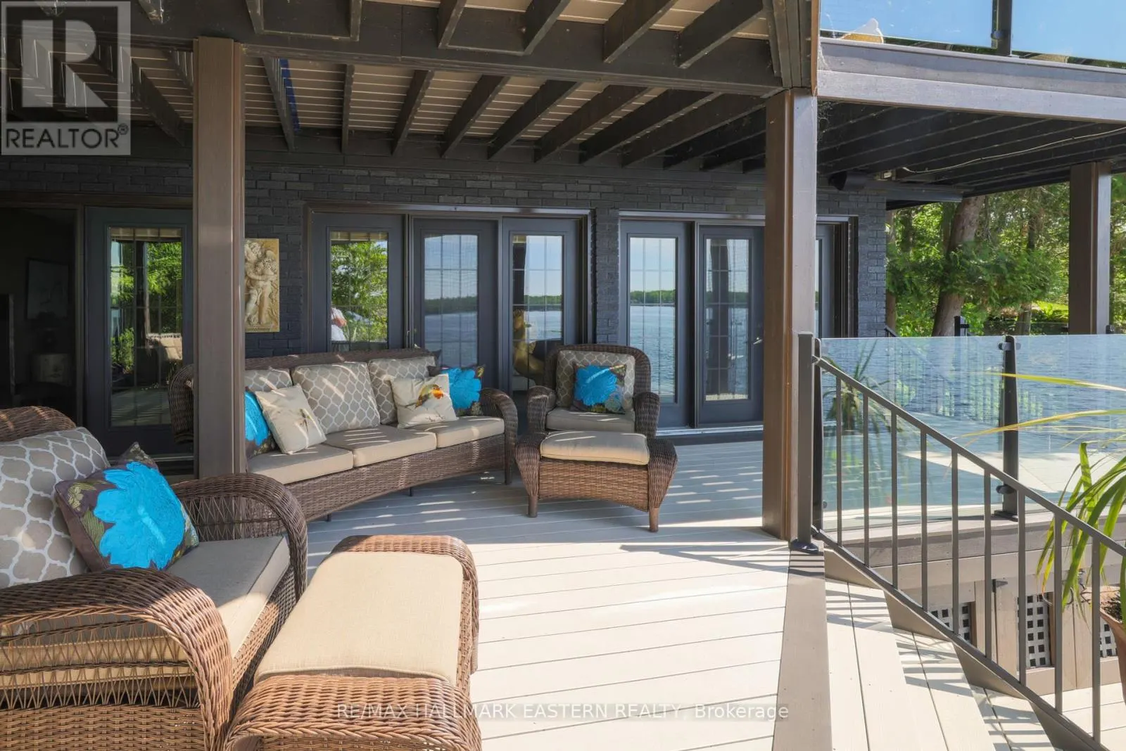 1052 TEDFORD LANE