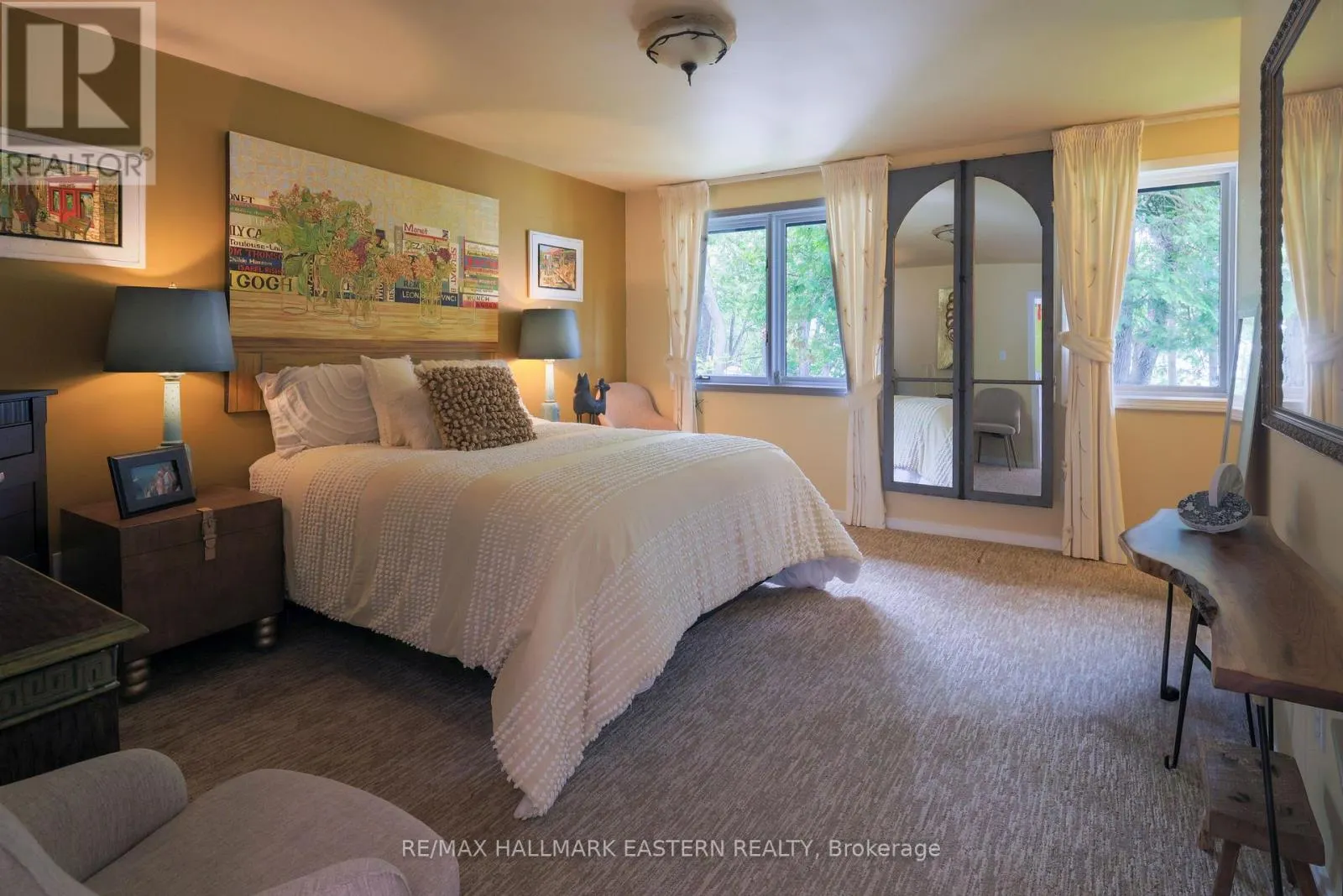 1052 TEDFORD LANE