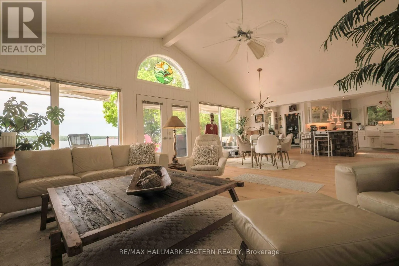 1052 TEDFORD LANE