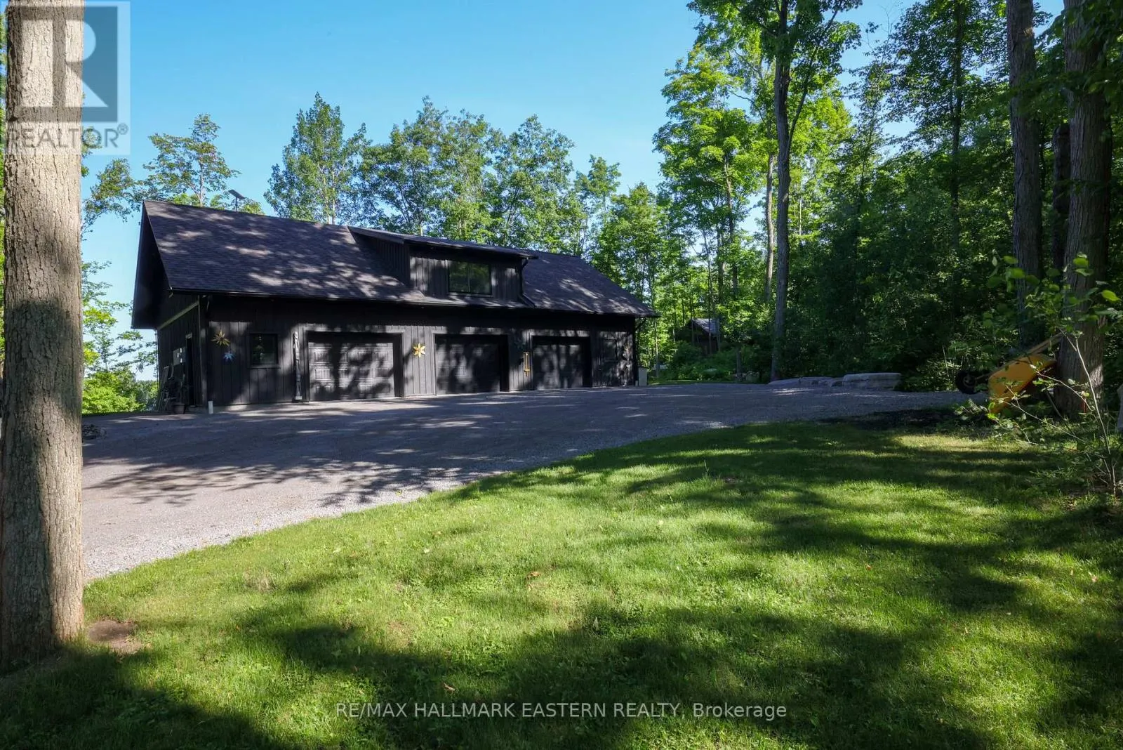 1052 TEDFORD LANE