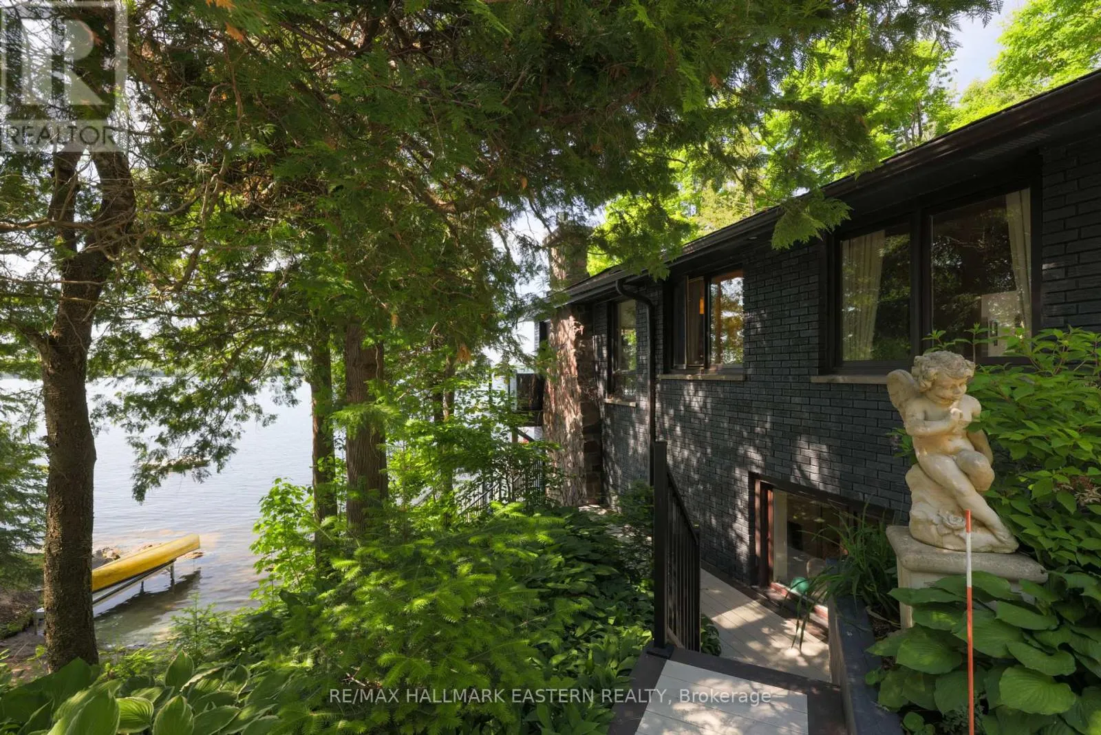 1052 TEDFORD LANE