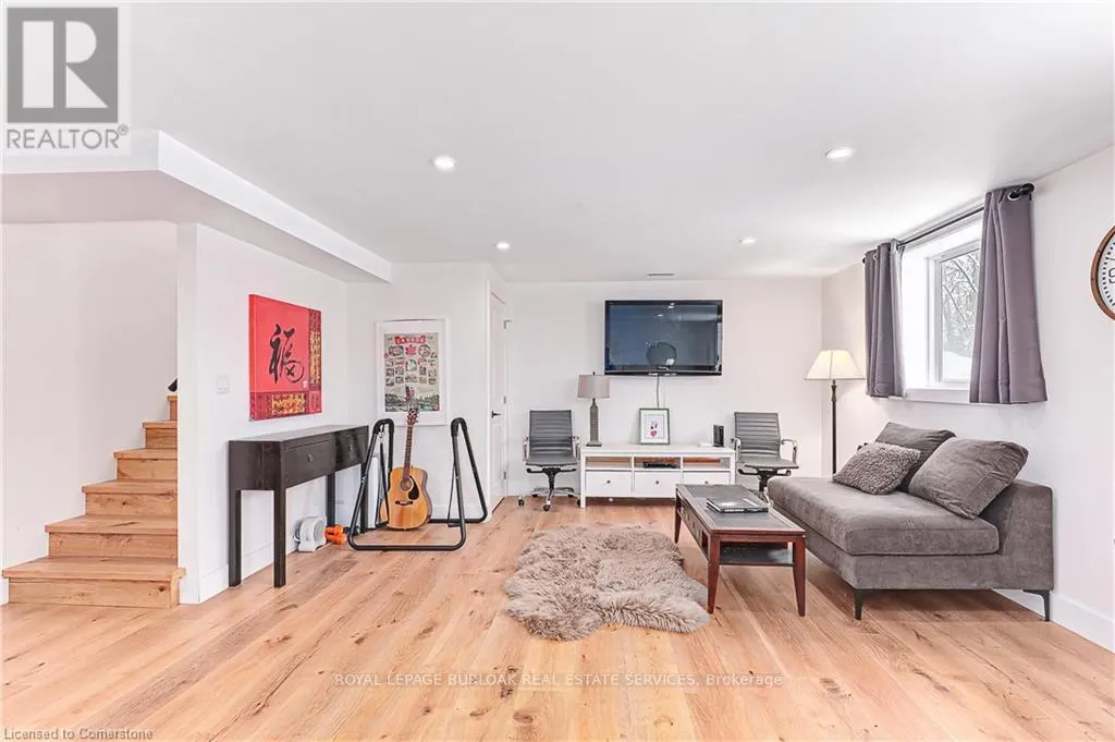 234 CANROBERT STREET