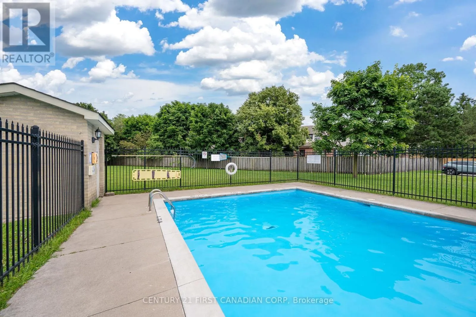 203 - 739 DEVERON CRESCENT, #203