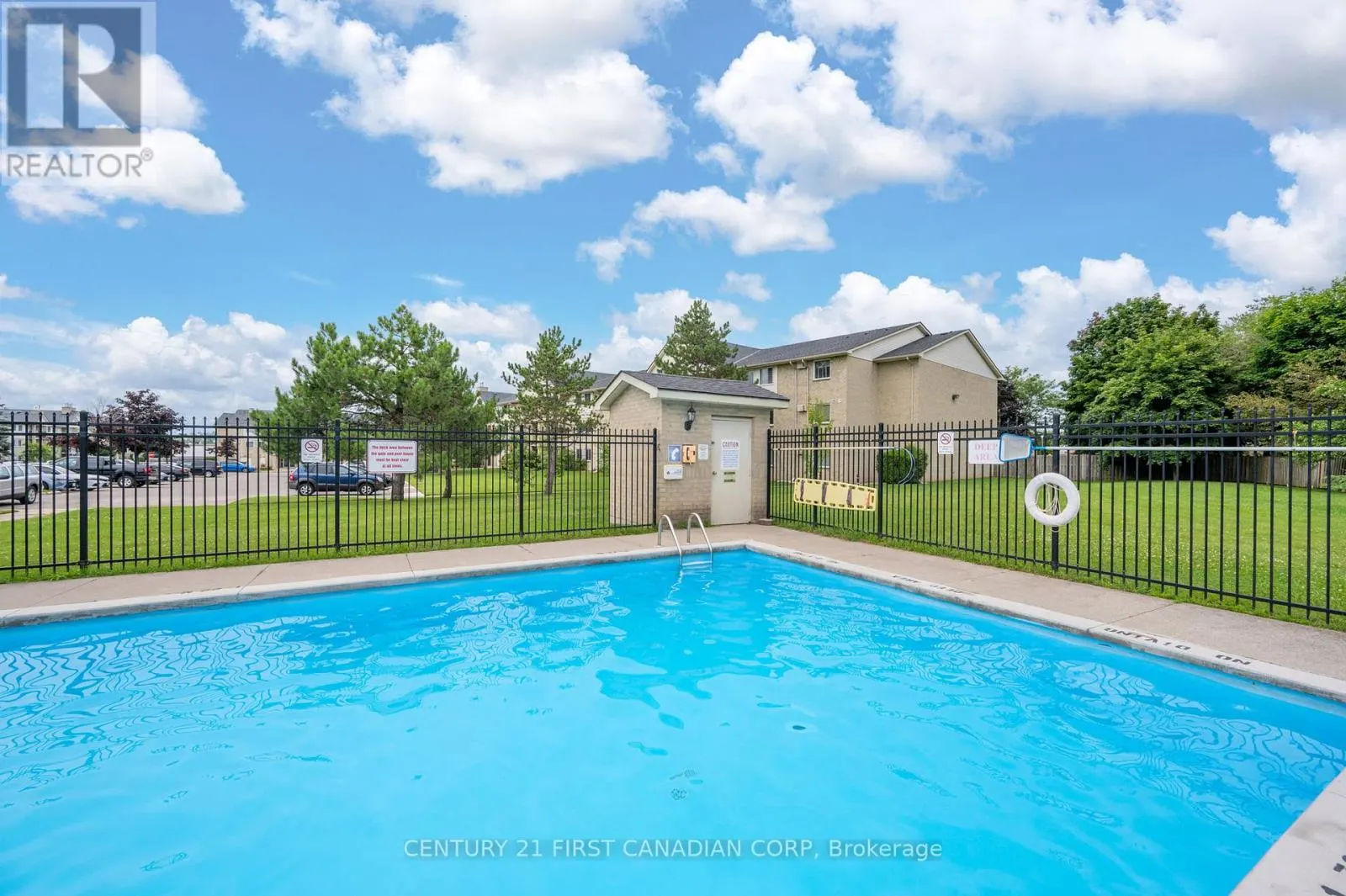 203 - 739 DEVERON CRESCENT, #203
