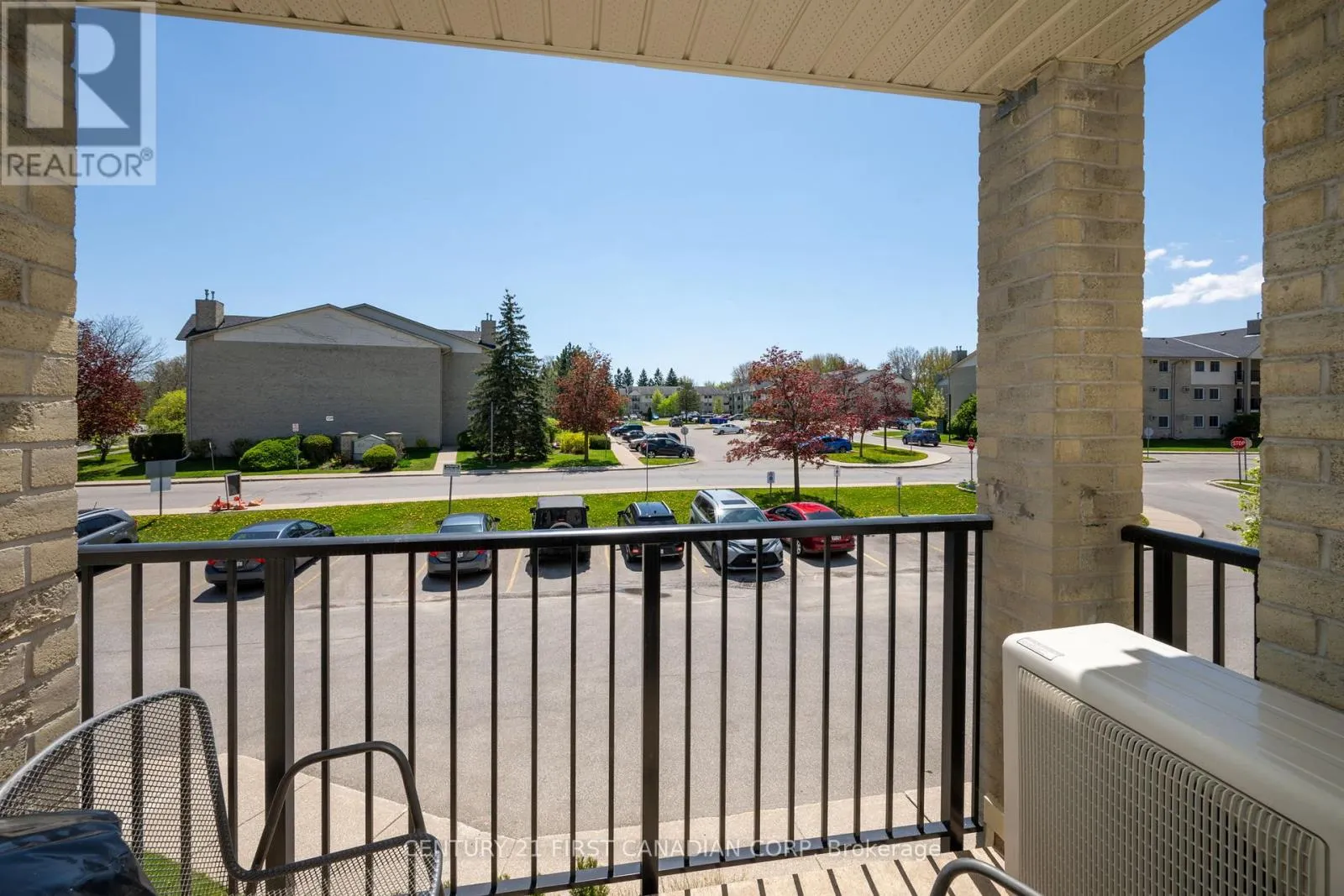 203 - 739 DEVERON CRESCENT, #203