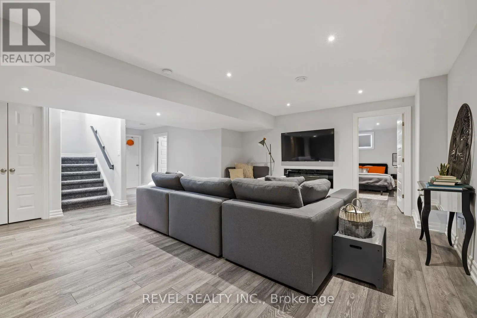 1479 MERRITTVILLE HIGHWAY