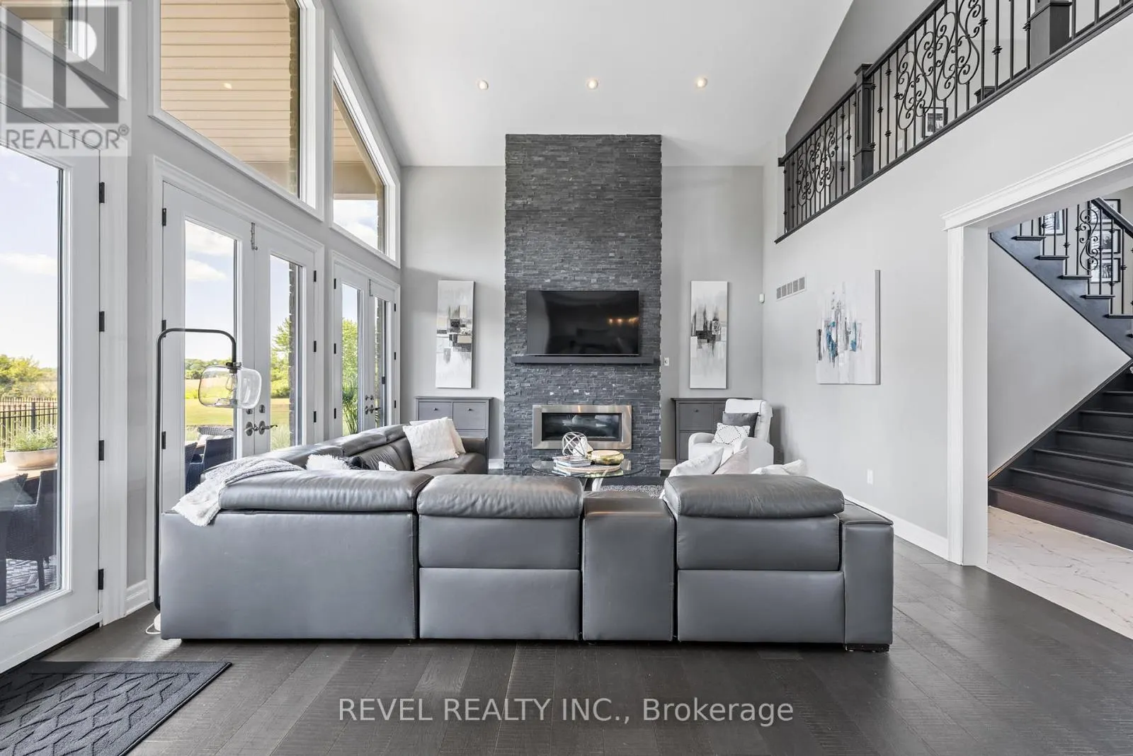 1479 MERRITTVILLE HIGHWAY