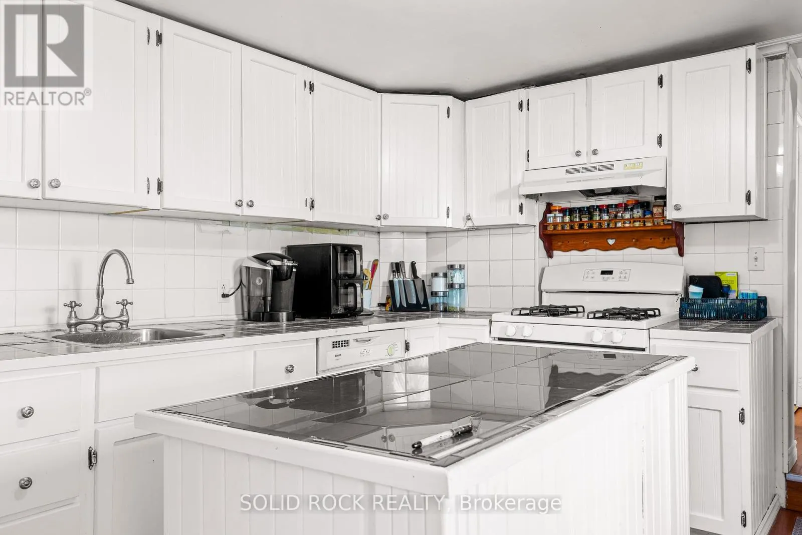 29 EDGEWOOD AVENUE