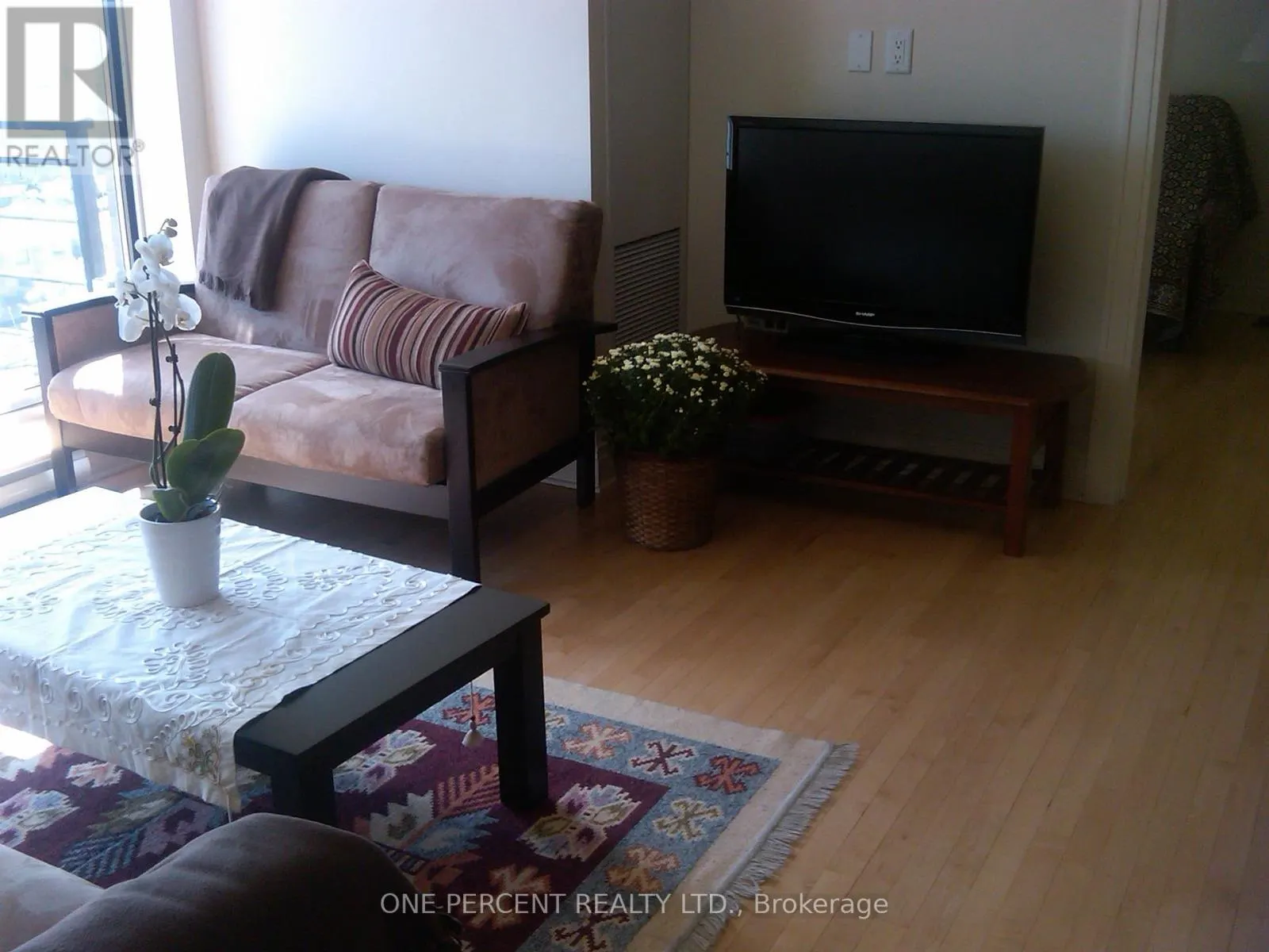 1603 - 95 BRONSON AVENUE S