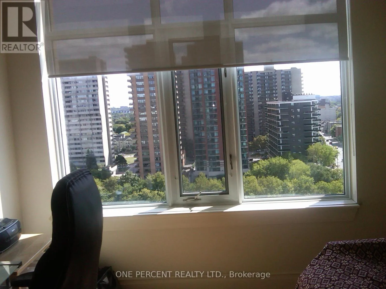 1603 - 95 BRONSON AVENUE S