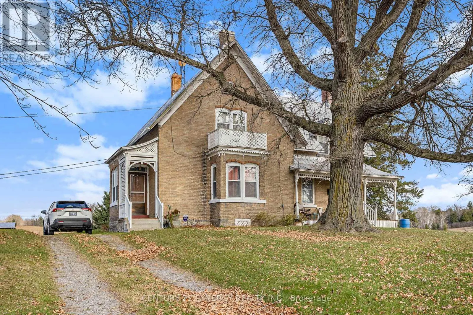 129 RIDEAU FERRY ROAD