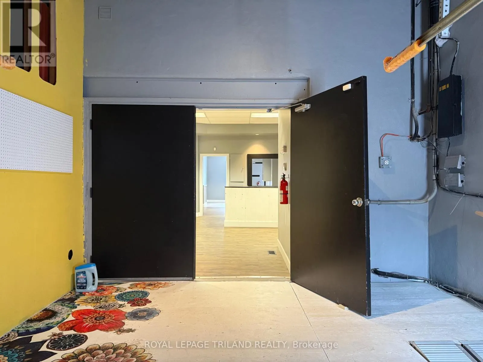 MAIN FLOOR - 656 TALBOT STREET, #Main Floor