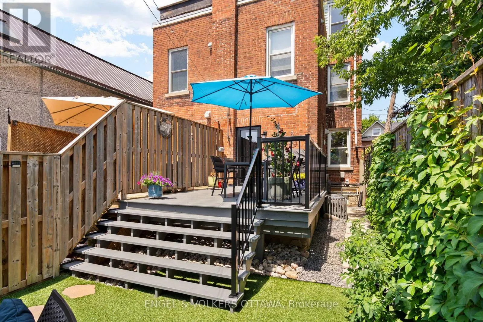 244 FLORA STREET