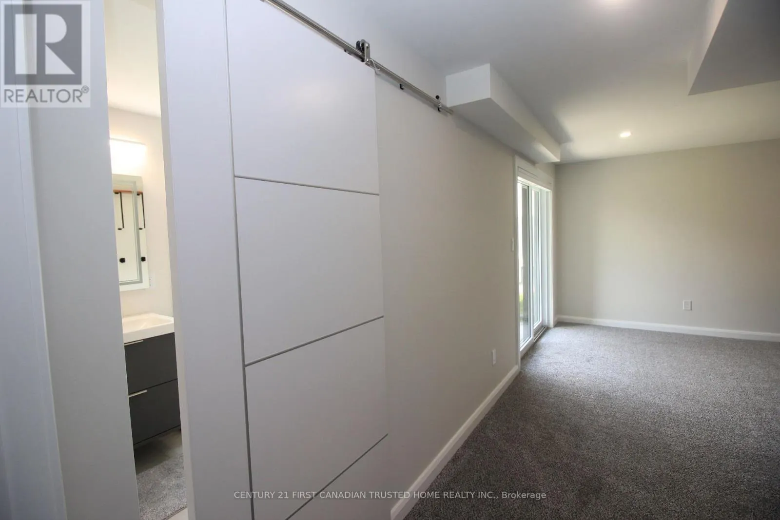 20 - 5 JOHN POUND ROAD, #20