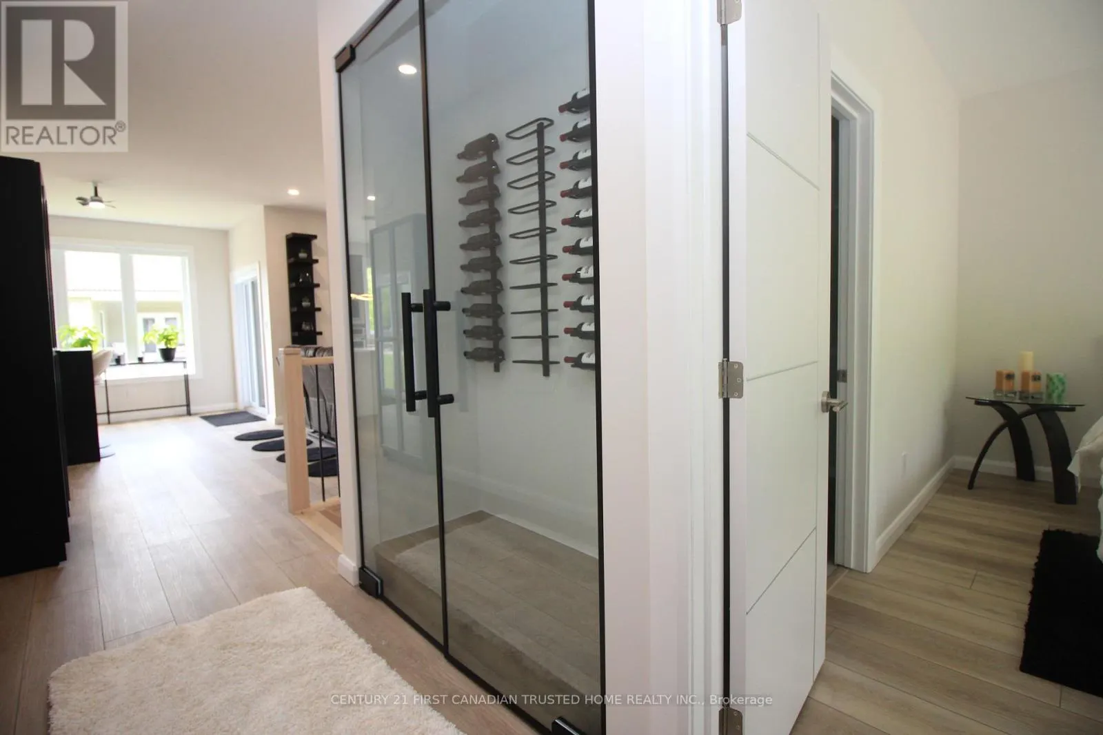 20 - 5 JOHN POUND ROAD, #20