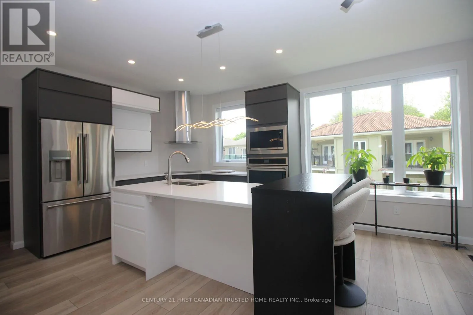 20 - 5 JOHN POUND ROAD, #20