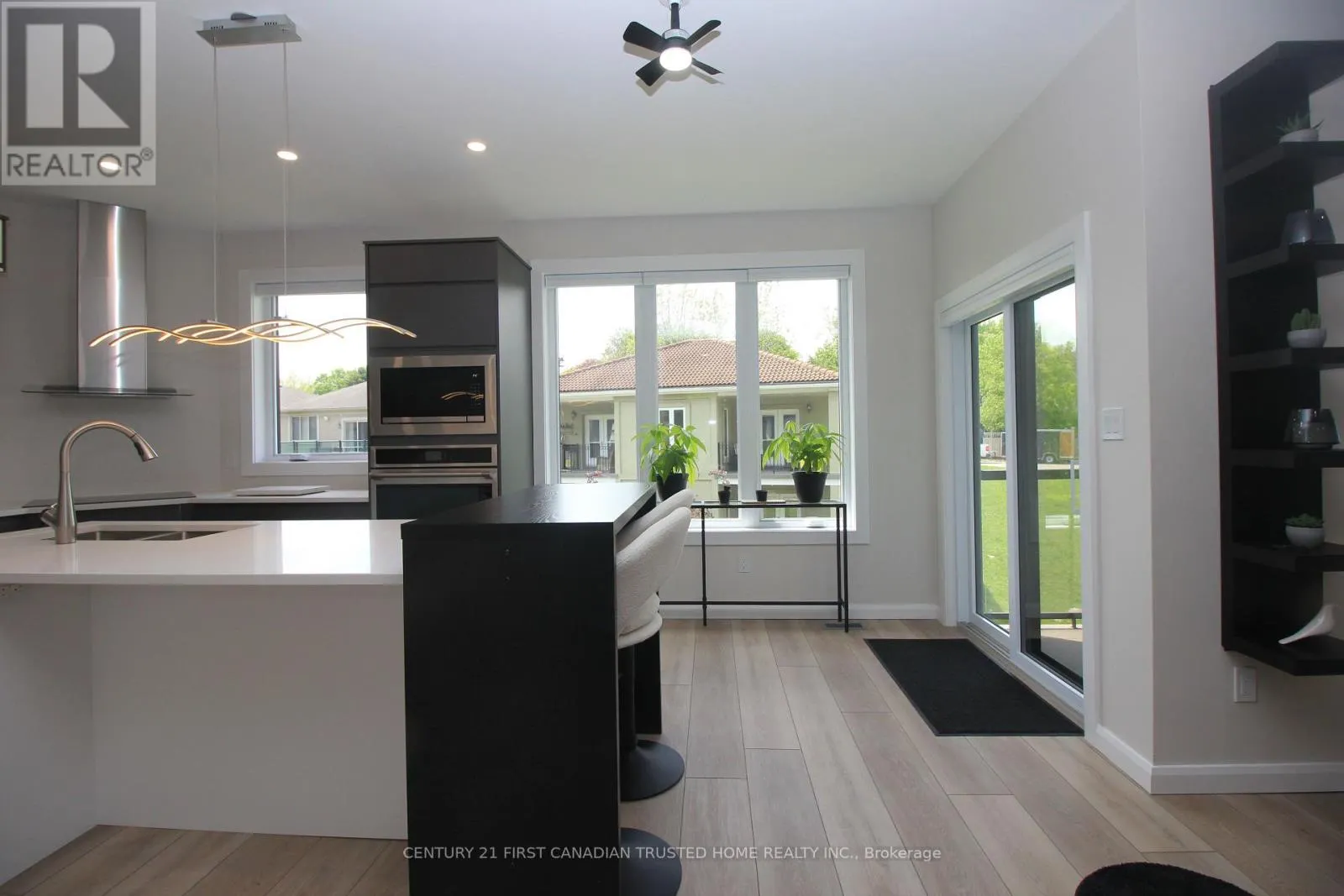 20 - 5 JOHN POUND ROAD, #20