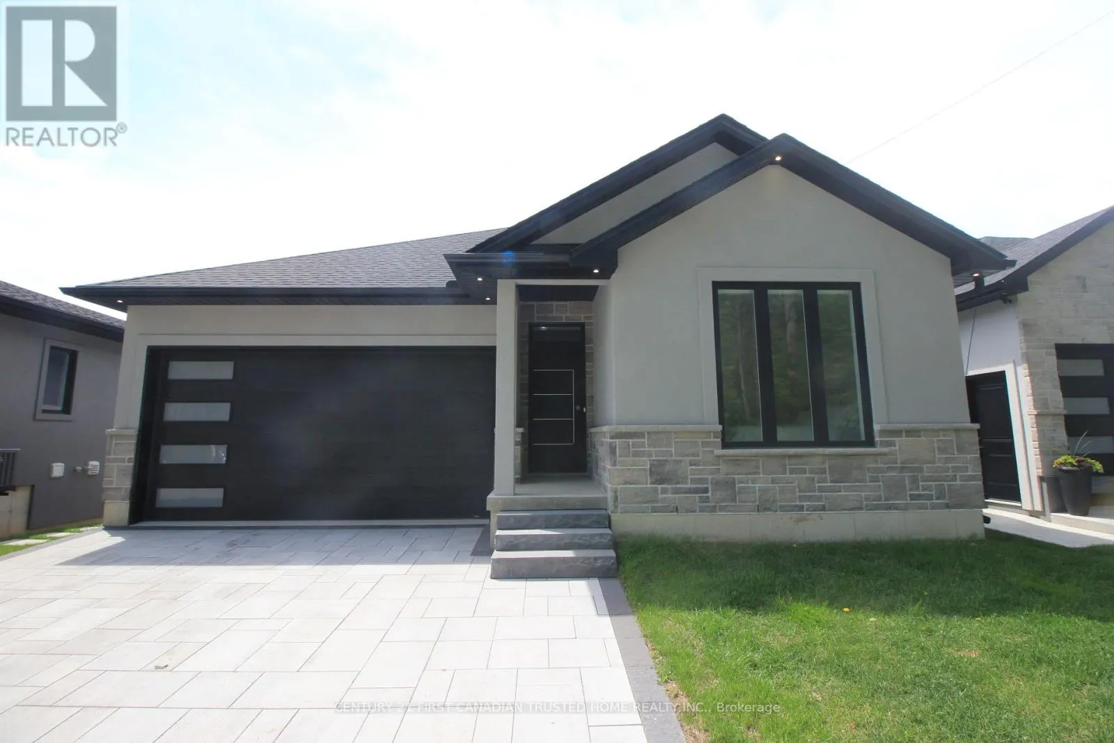 20 - 5 JOHN POUND ROAD, #20
