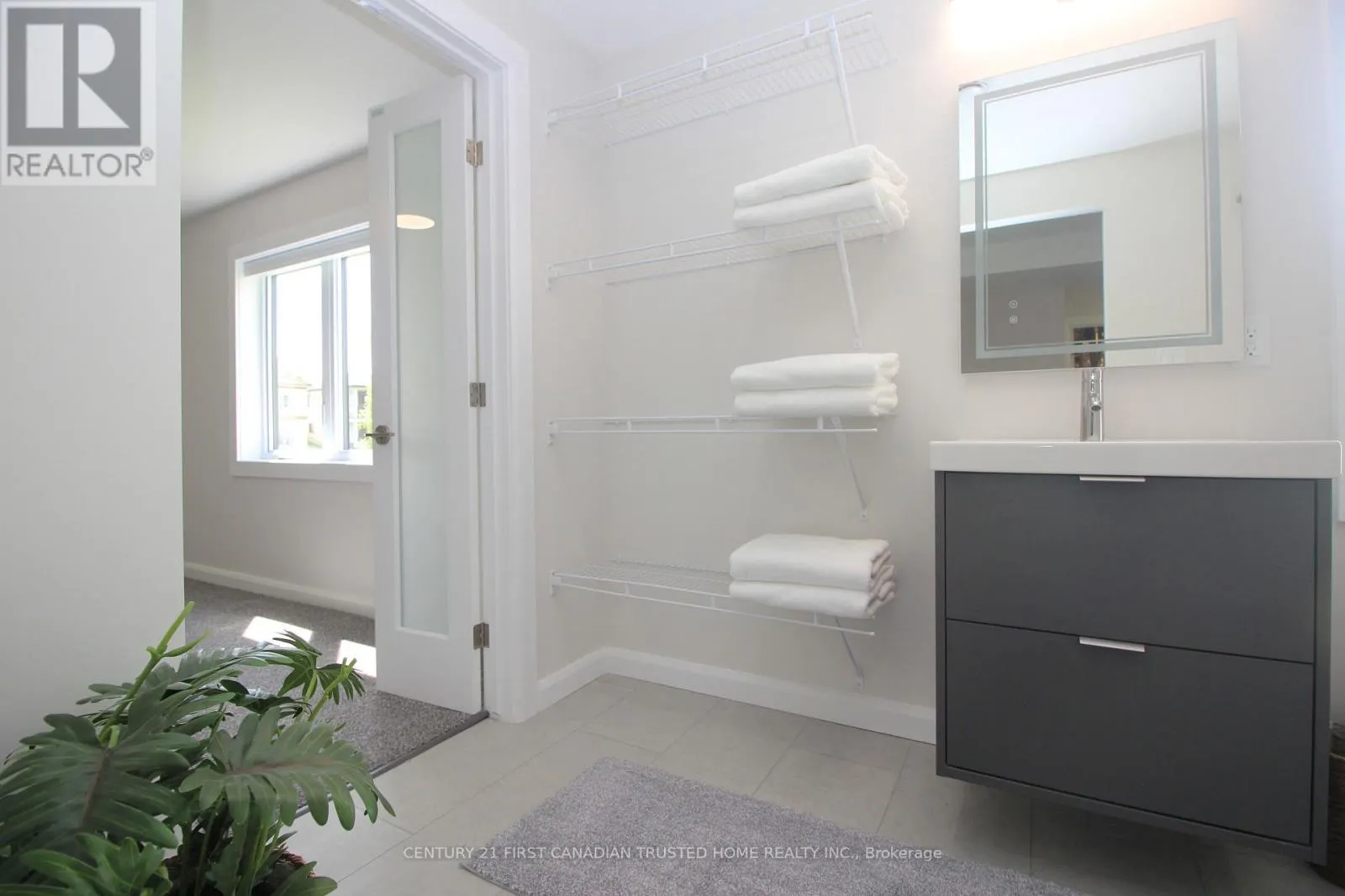 20 - 5 JOHN POUND ROAD, #20