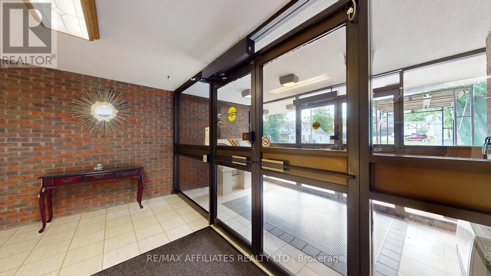 504 - 55 WATER STREET E