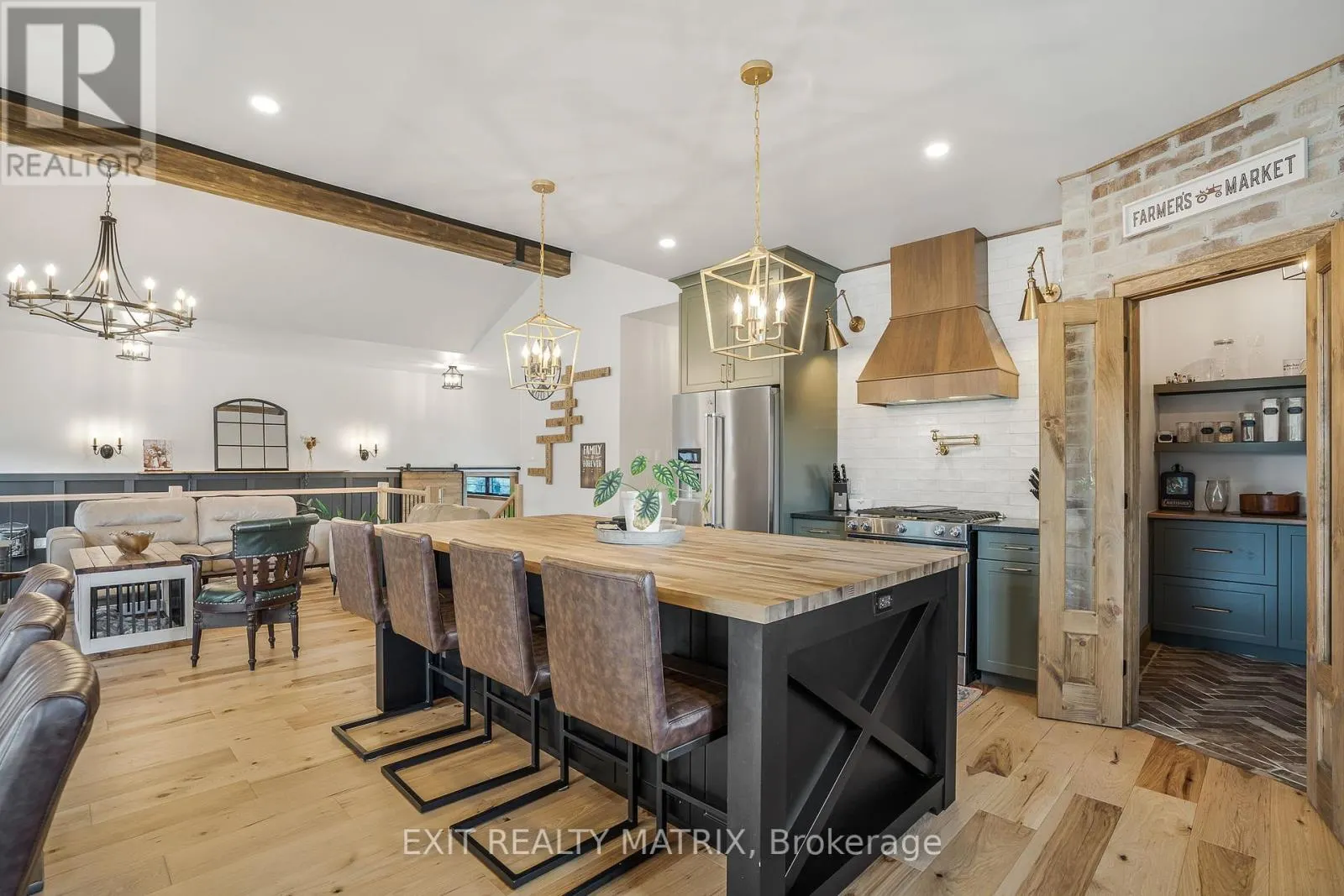 2725 MCLEAN COURT