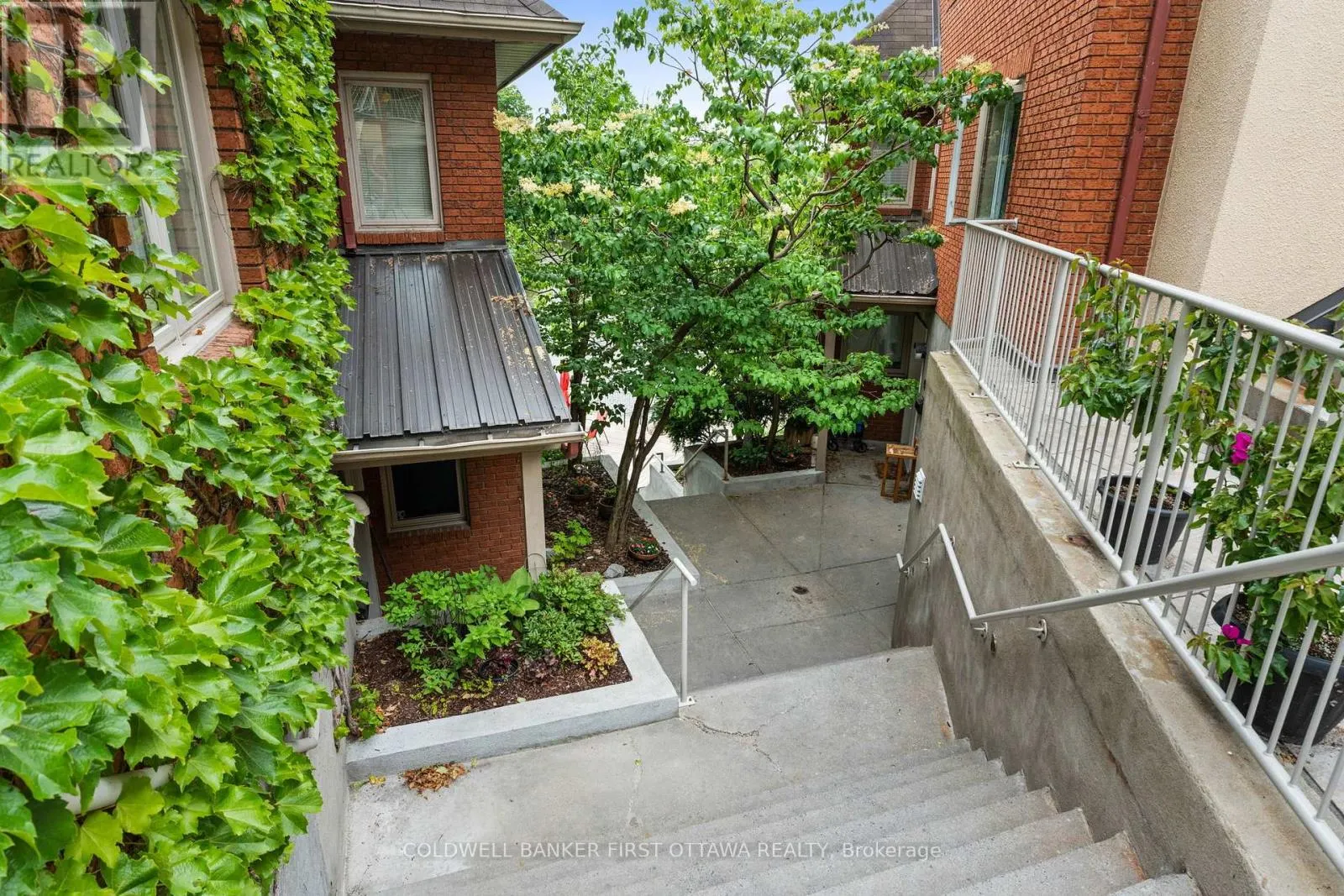 111F - 250 FOUNTAIN PLACE