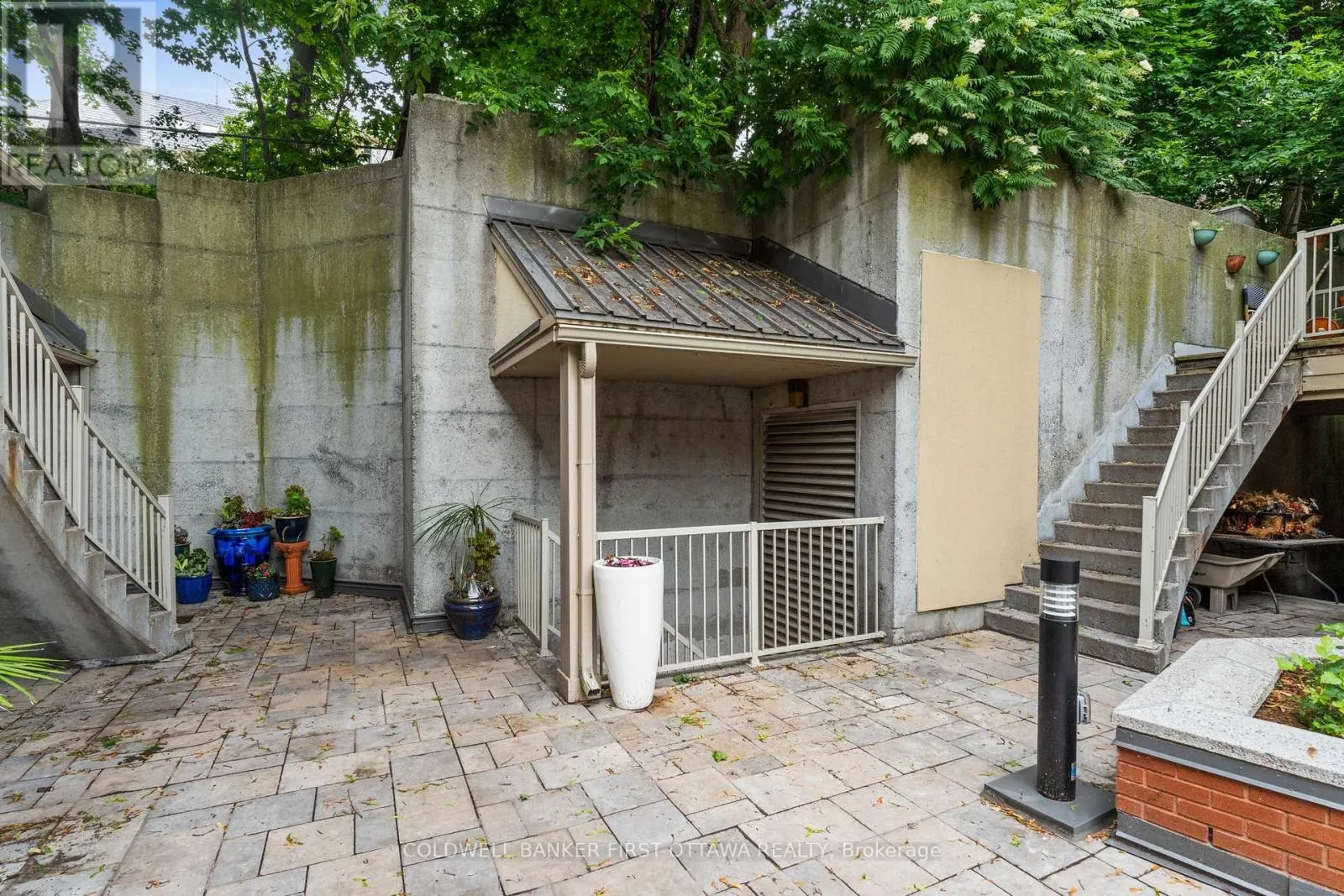 111F - 250 FOUNTAIN PLACE