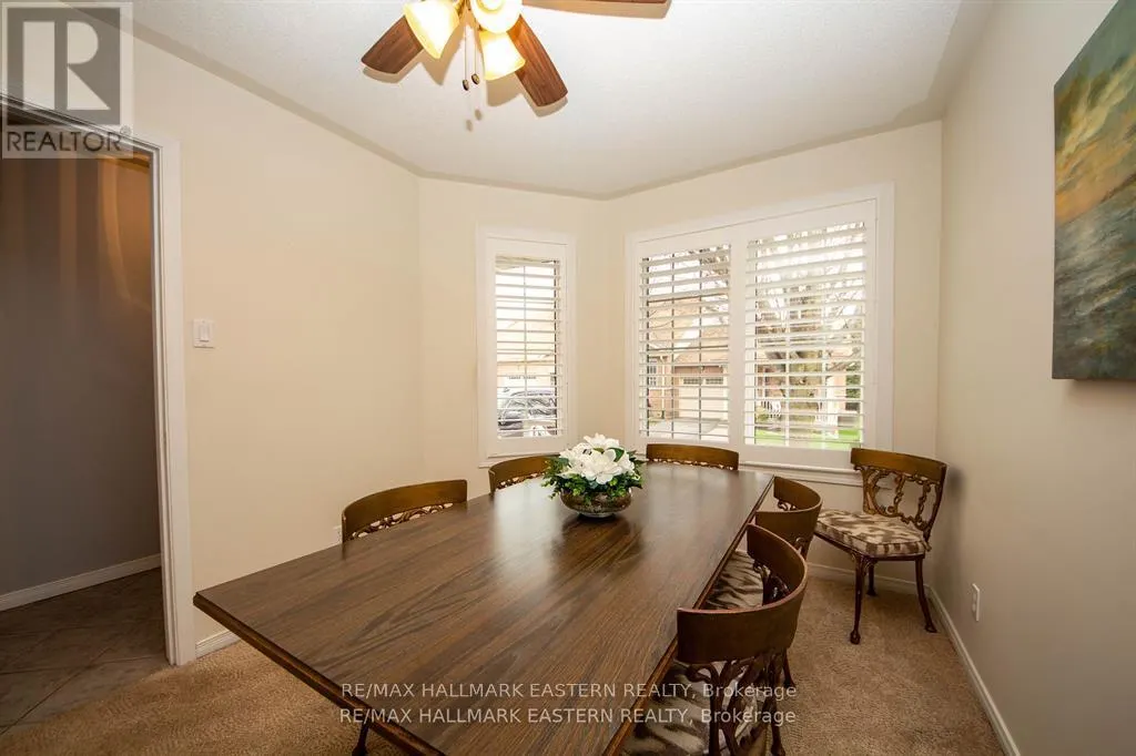 14 - 877 WENTWORTH STREET, #14