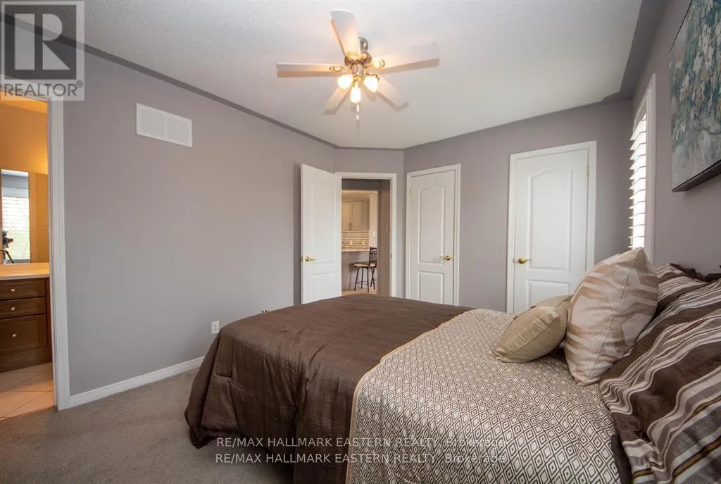 14 - 877 WENTWORTH STREET, #14