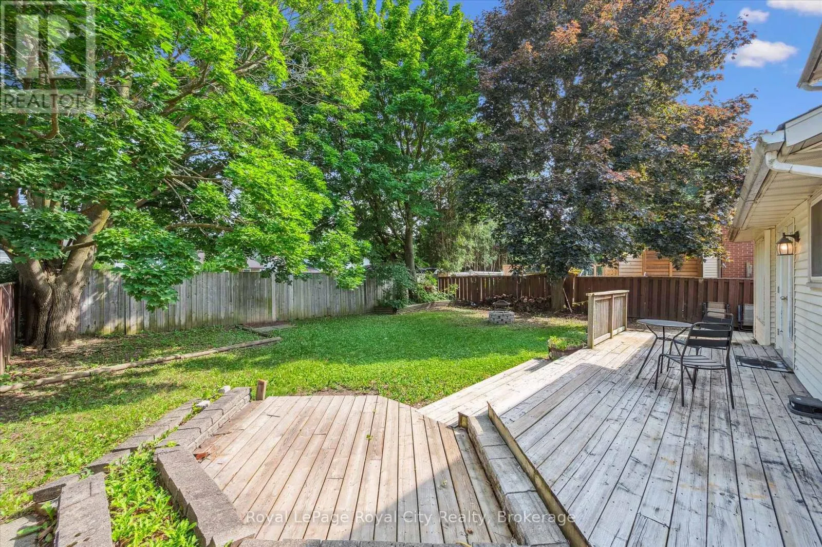17 SPRINGDALE BOULEVARD