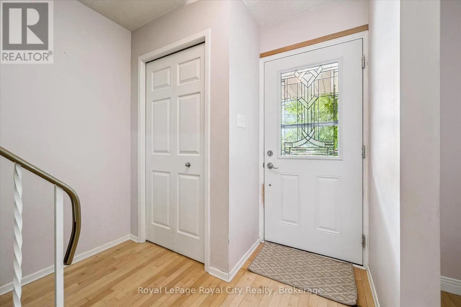 17 SPRINGDALE BOULEVARD