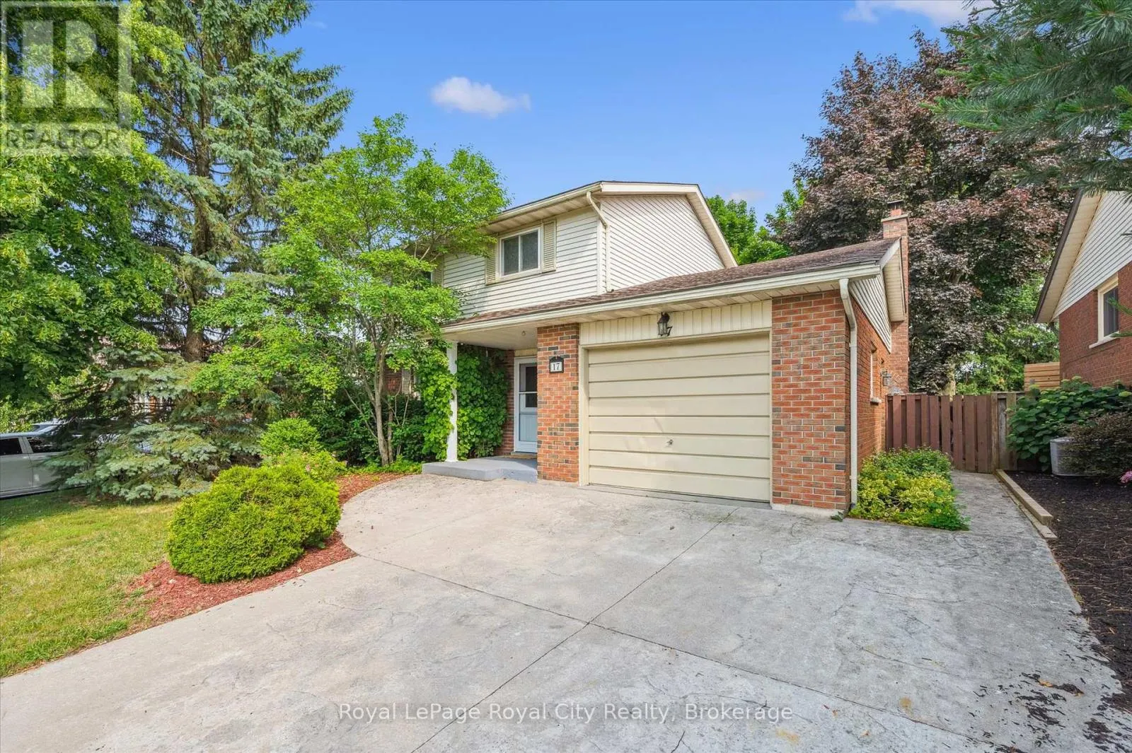 17 SPRINGDALE BOULEVARD