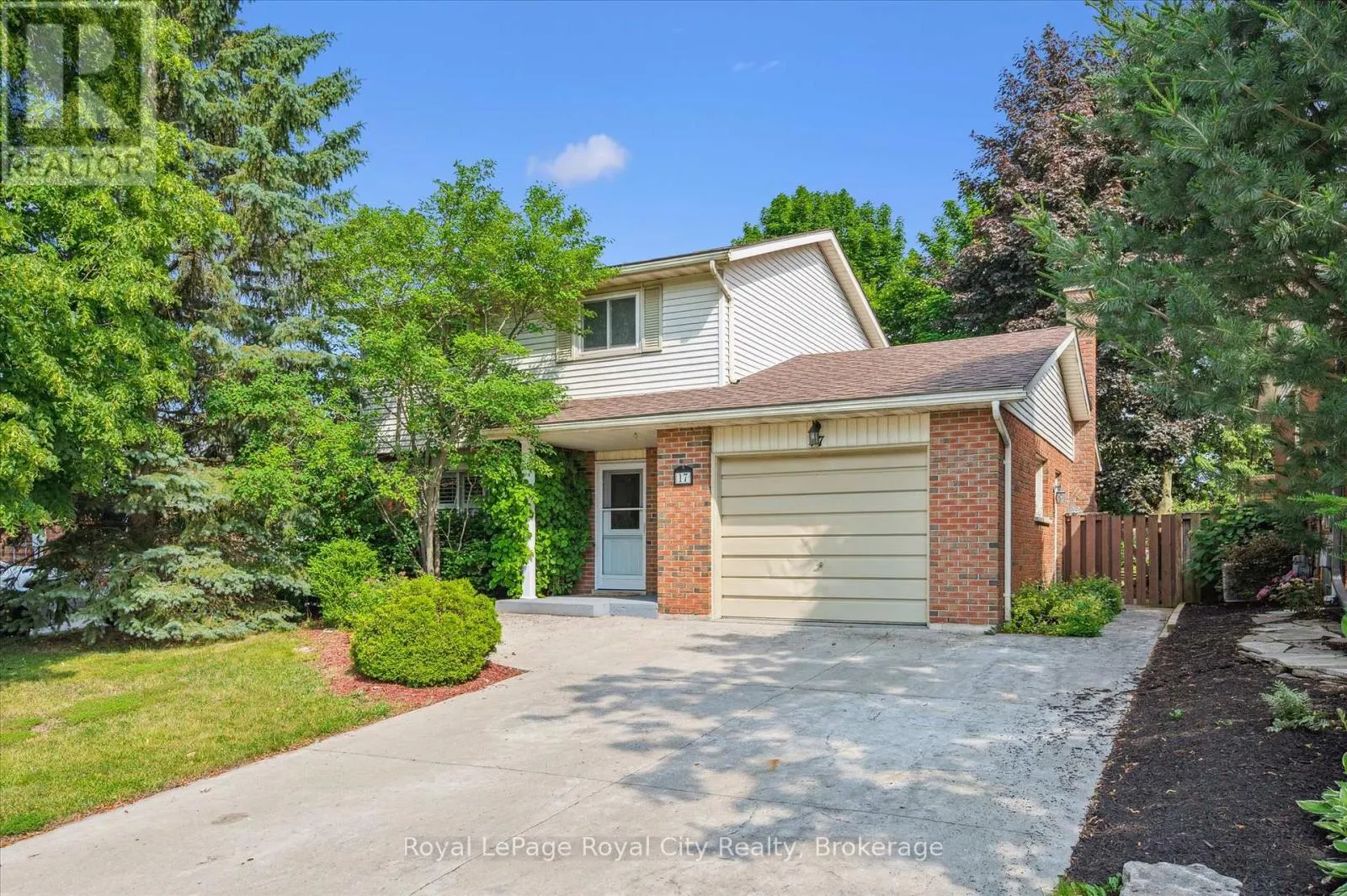 17 SPRINGDALE BOULEVARD