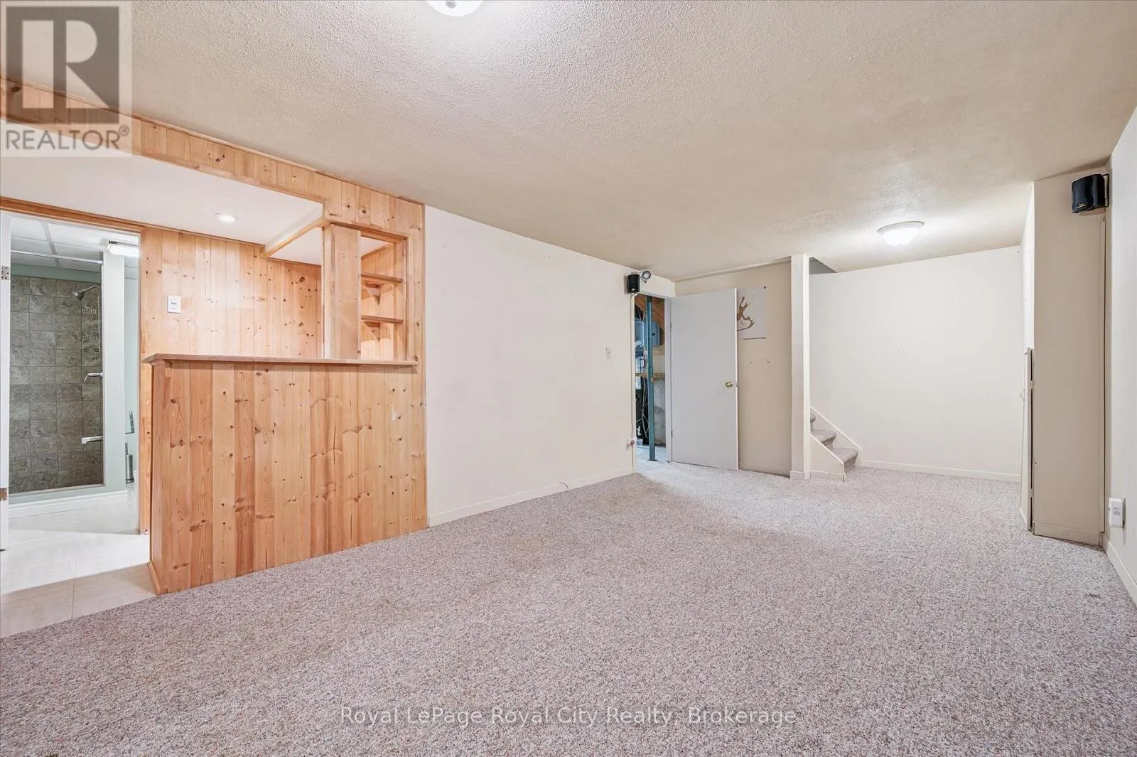 17 SPRINGDALE BOULEVARD