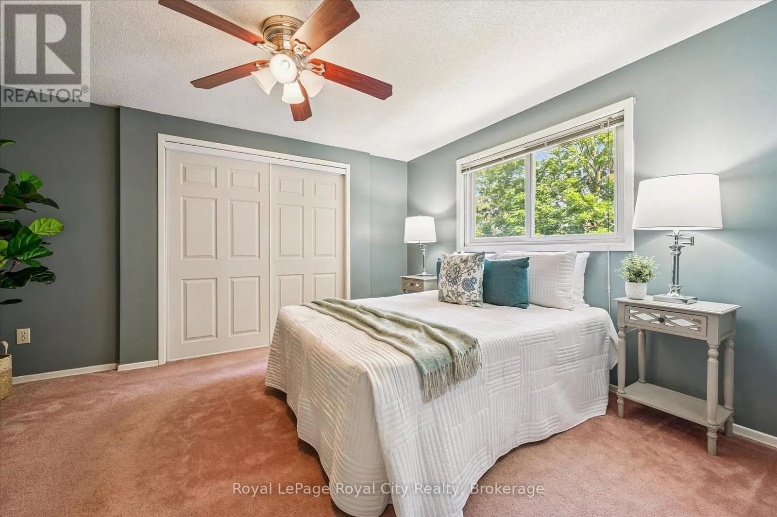 17 SPRINGDALE BOULEVARD
